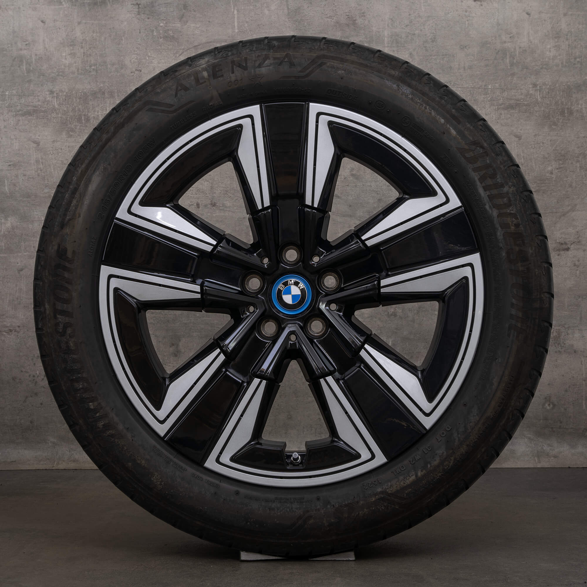 Originele BMW iX3 velgen 19 inch G08 zomerwielen 6895627 842 gitzwarte zomerbanden