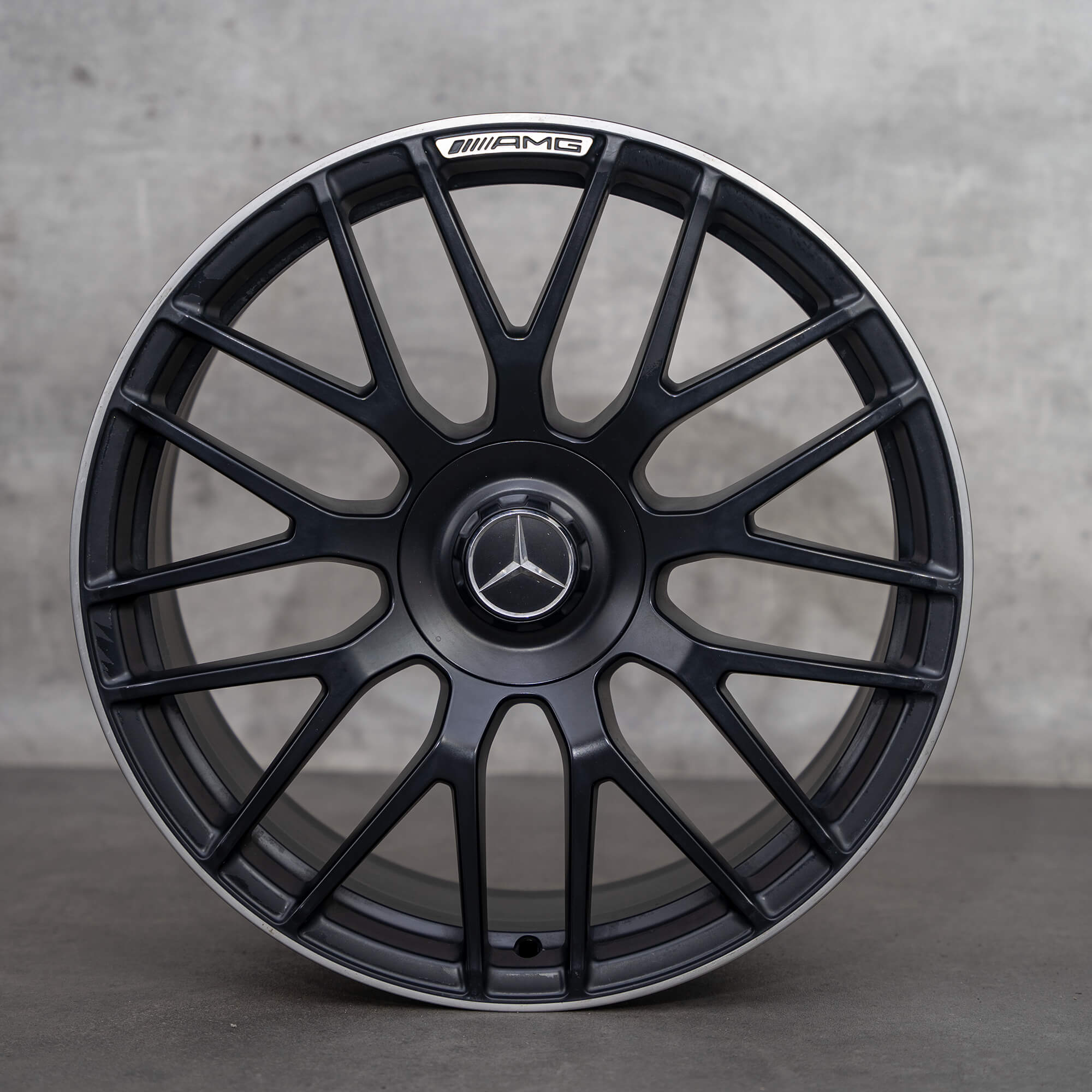 AMG 19 inch rims Mercedes Benz CLS63 W218 C218 X218 A2184011700 A2184011800