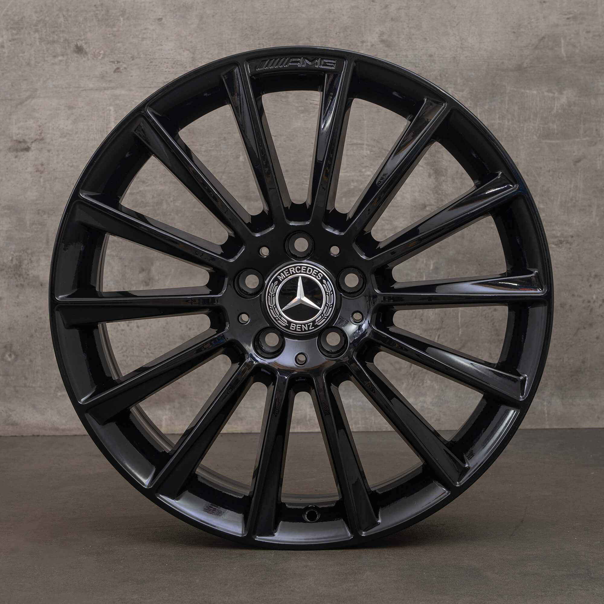 Originální AMG Mercedes Benz C-Class W205 S205 C205 A205 19 palcové ráfky A2054011300 A2054011400 černý lesk