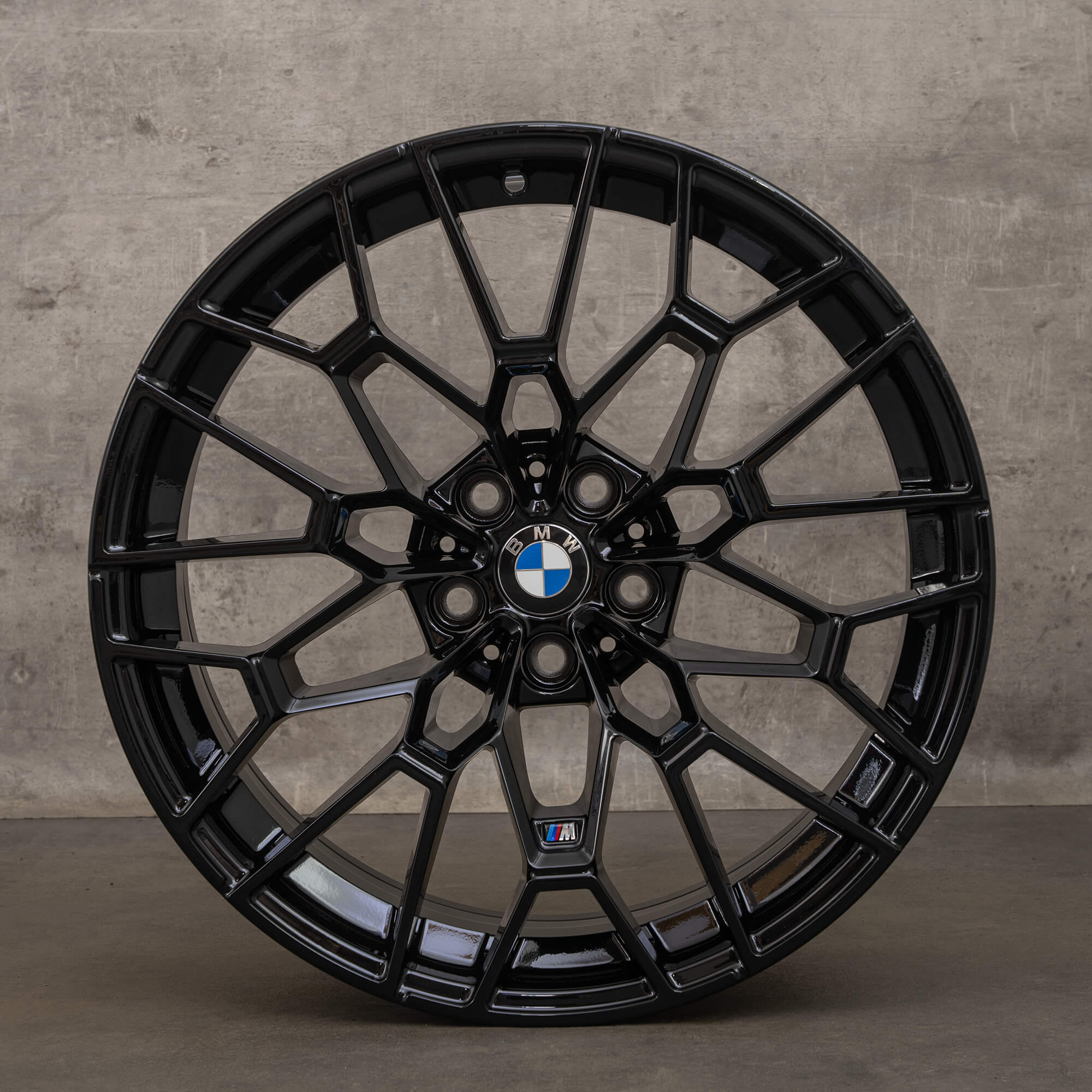 Originální BMW M2 G87 M3 G80 M4 G82 G83 19 20 palcové ráfky 827 M 7884365