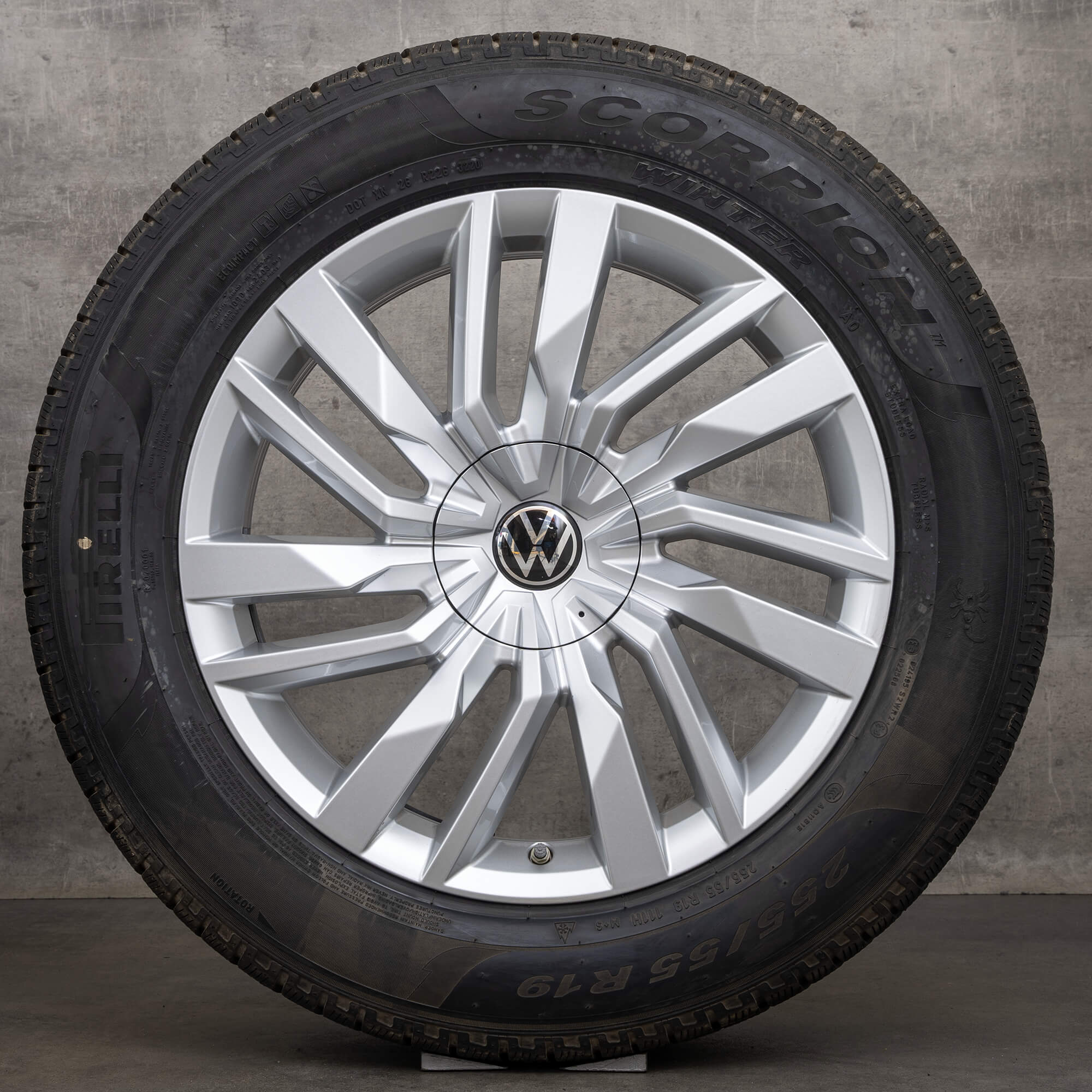 VW Touareg III CR winter wheels 19 inch rims tires Osorno 760601025E