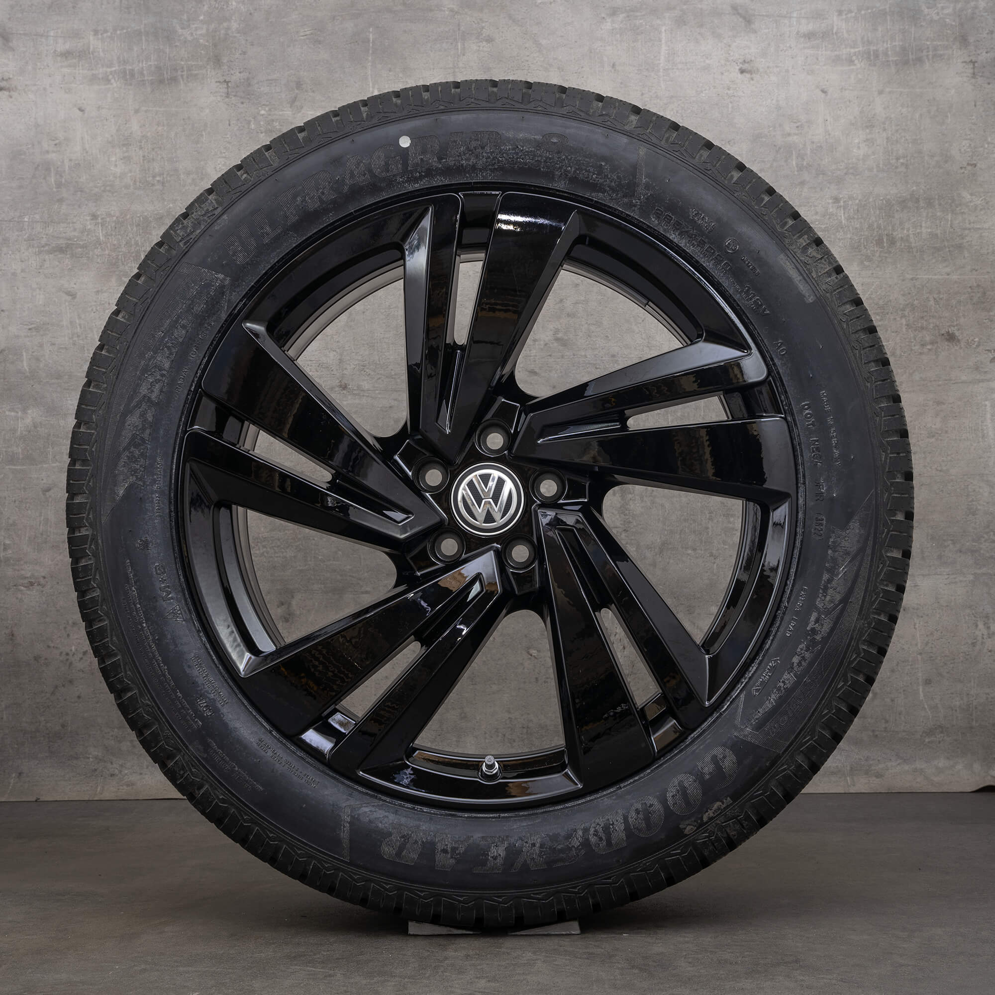 Rodas de inverno VW Touareg III CR pneus com jantes Nevada 20 polegadas