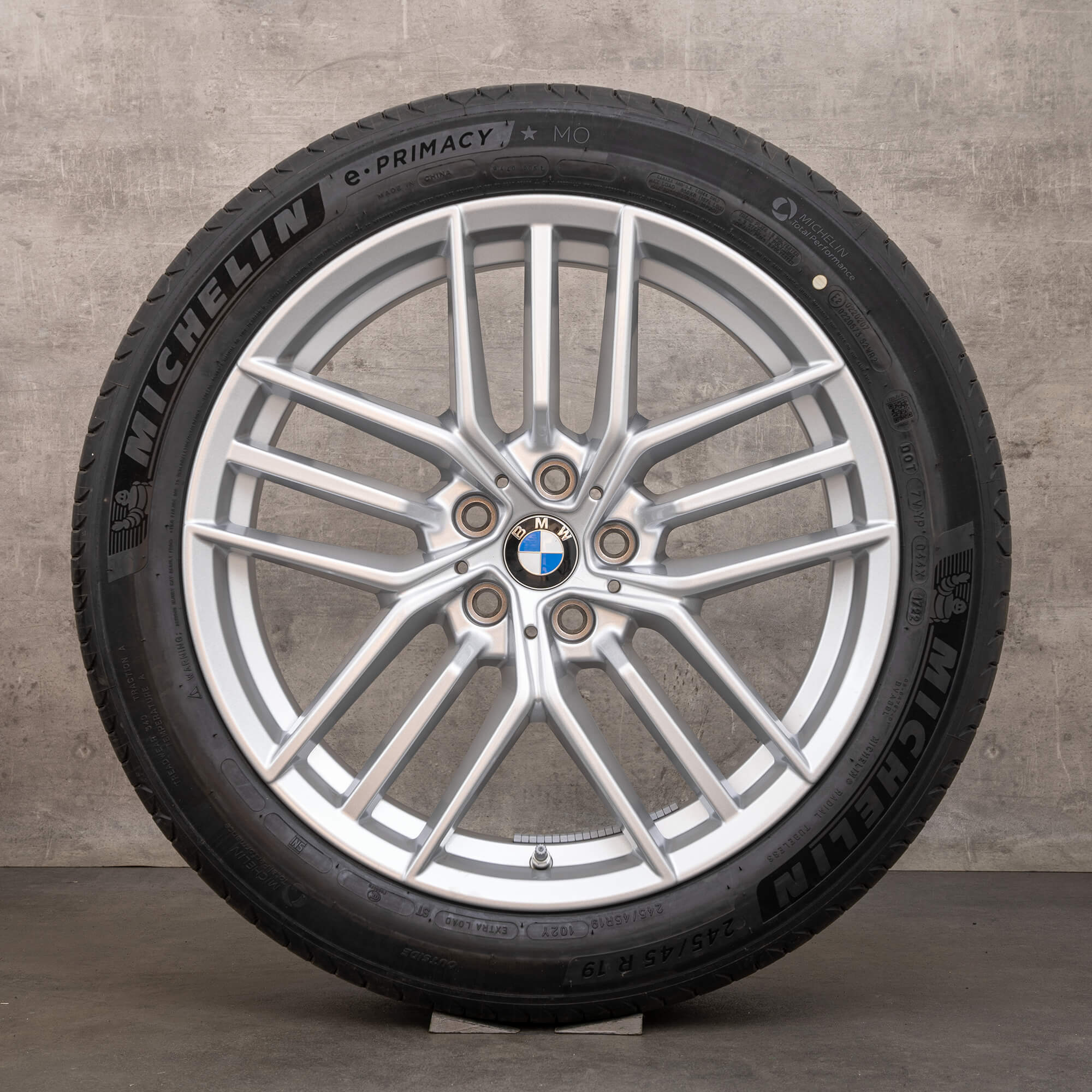 BMW 5 Series G60 i5 summer wheels tires 19 inch rims 5A324D6