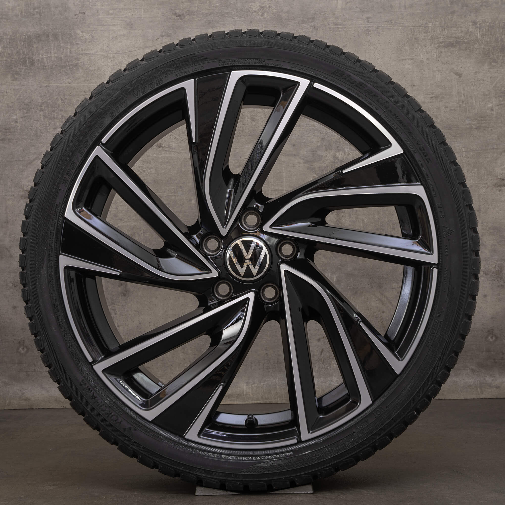 Originele VW Golf 8 GTI GTD GTE R 19 inch winterbanden 5H0601025R velgen zwart