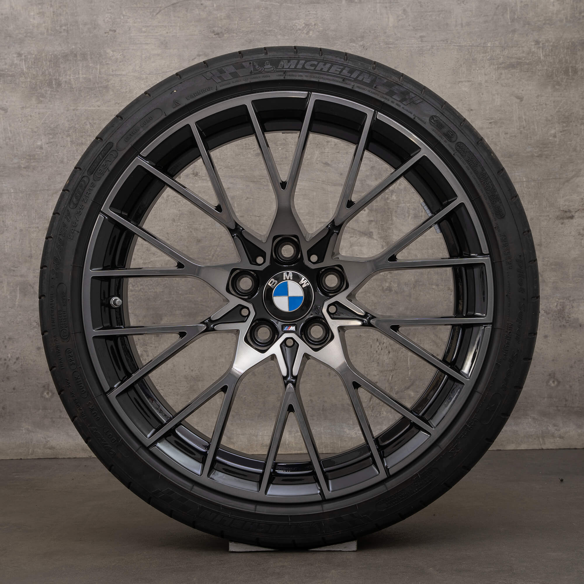 Originální BMW M2 F87 19 palcové zimni pneumatiky 788 M 8093988 8093987 ráfky