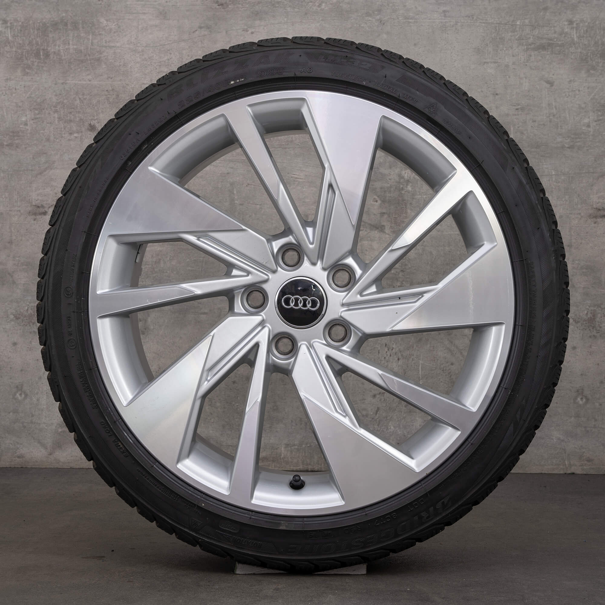 Audi A3 S3 8Y Sportback winter wheels 18 inch rims tires 8Y0601025F