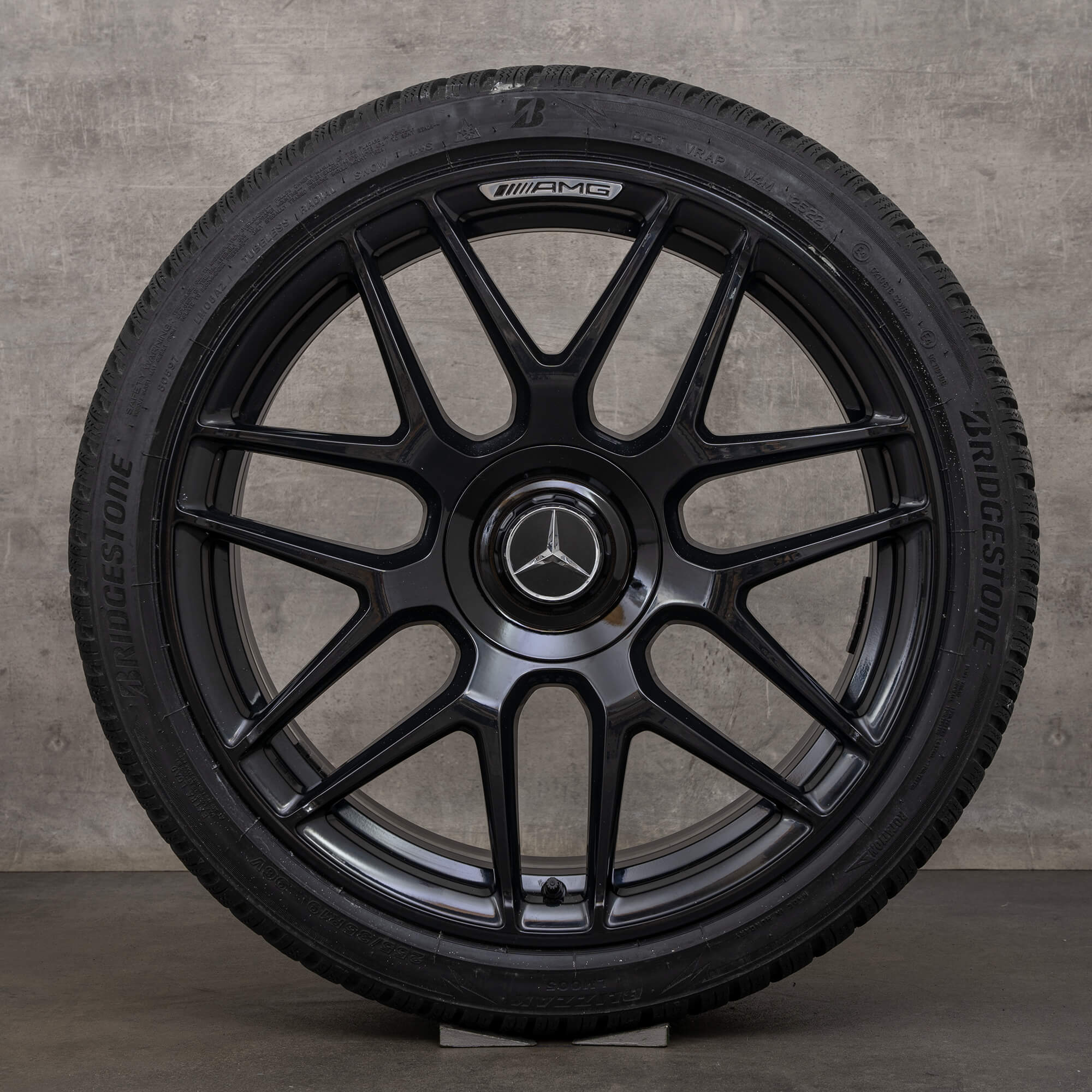 AMG Mercedes CLA45 C118 X118 vinterhjul 19-tommers felger vinterdekk NYTT