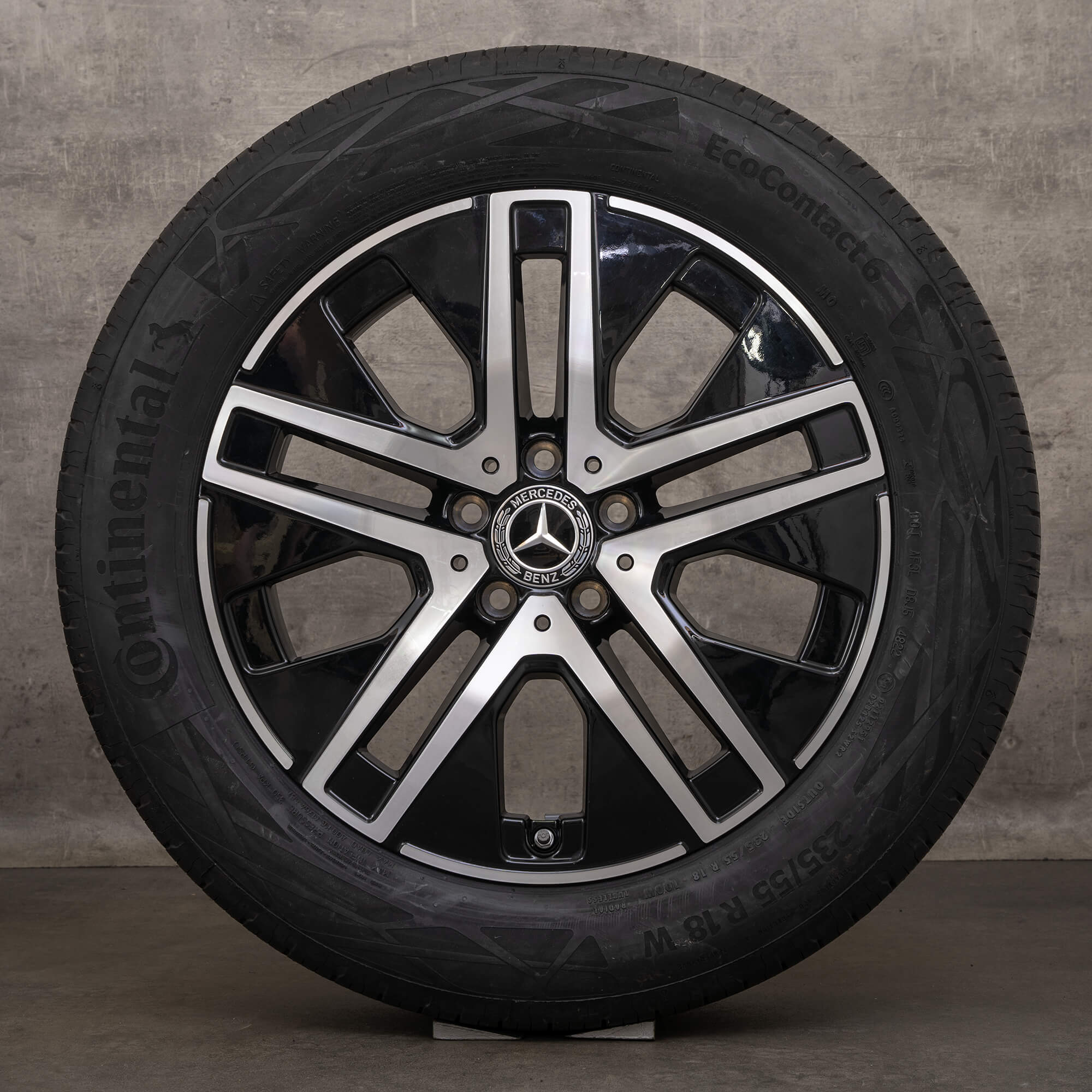 Originele Mercedes Benz GLA H247 18 inch velgen winterbanden A2474012700 NIEUW