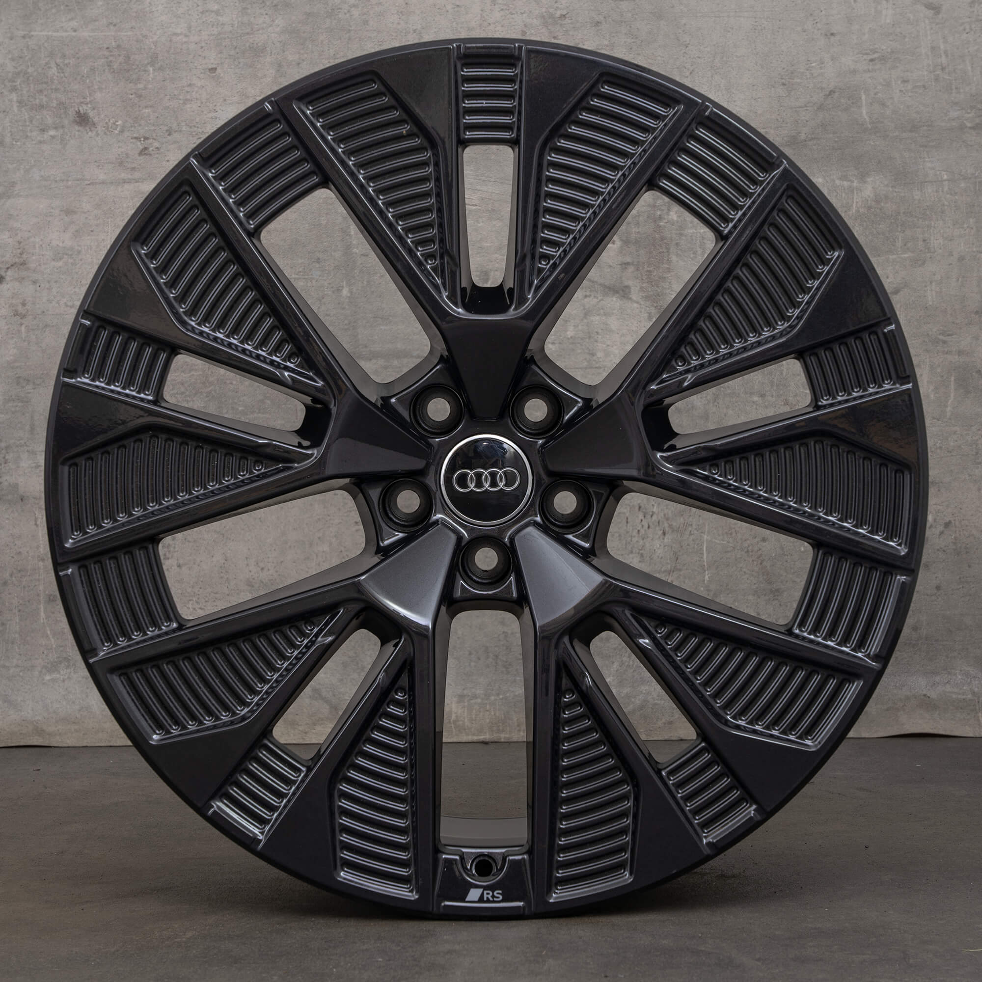 Audi Q8 e-tron & GE 21 inch rims 4KE601025BC