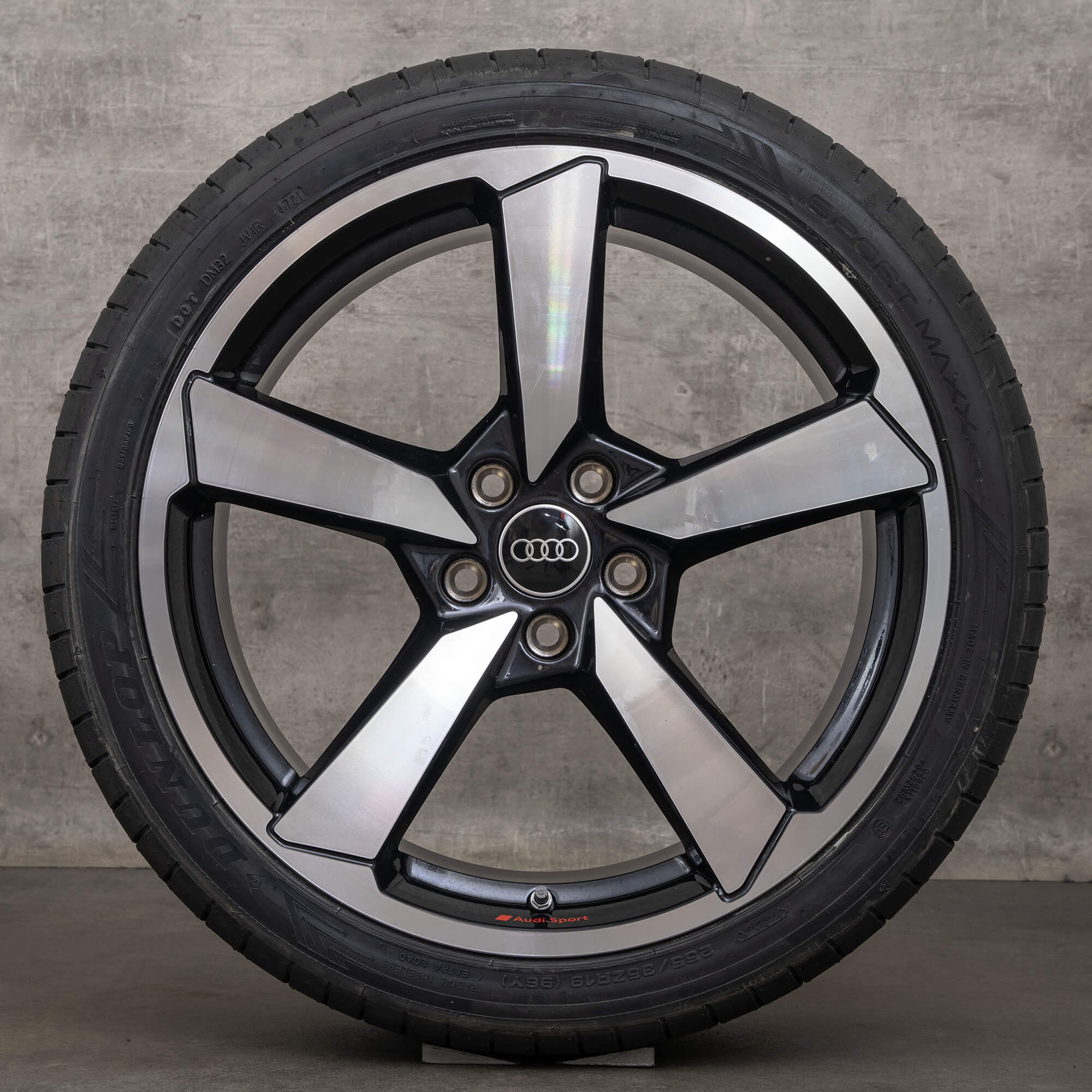 Audi A5 S5 F5A zomerwielen 19 inch velgen zomerbanden 8W0601025FS