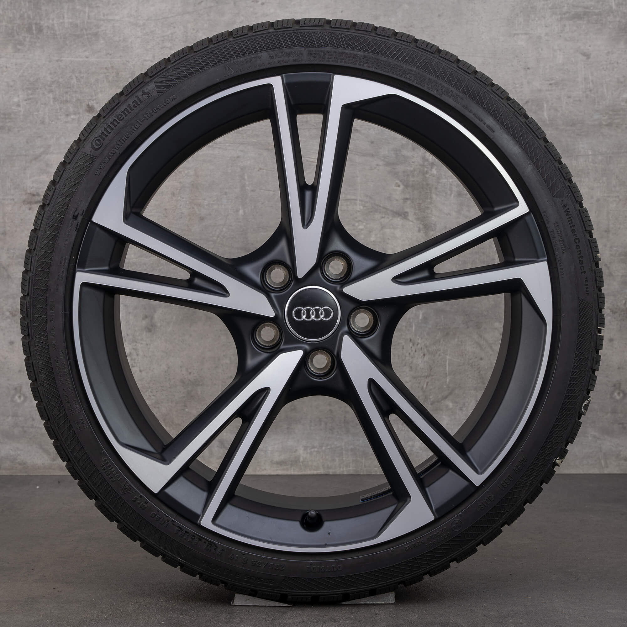 Audi 19 inch velgen A3 S3 RS3 8V winterbanden wintervelgen Falx 8V0071499 8 mm