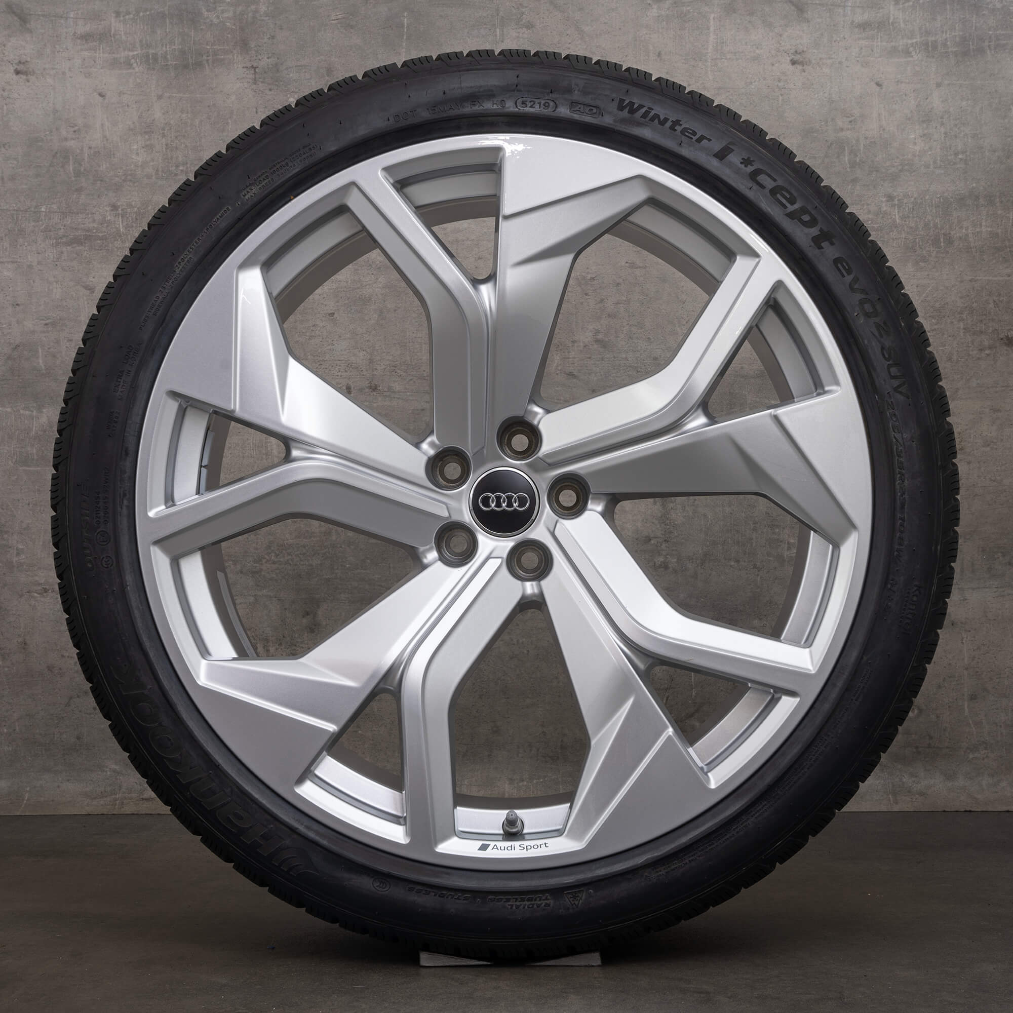 Originele Audi RS Q8 winterwielen 23 inch 4M8 velgen rotor 4M8601025AF zilver