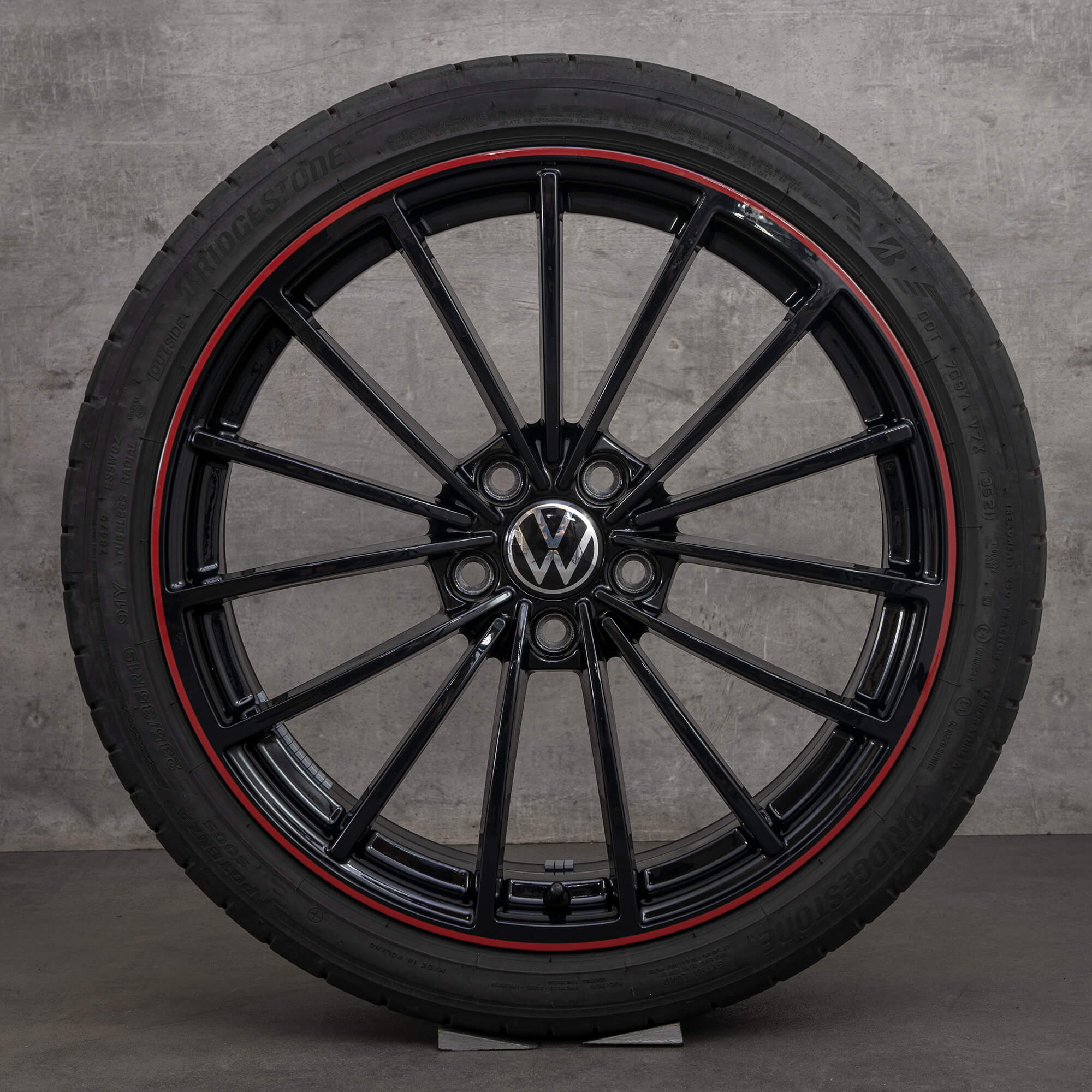 VW Golf 8 VIII summer wheels 19 inch tires rims Scottsdale 5H0601025AH