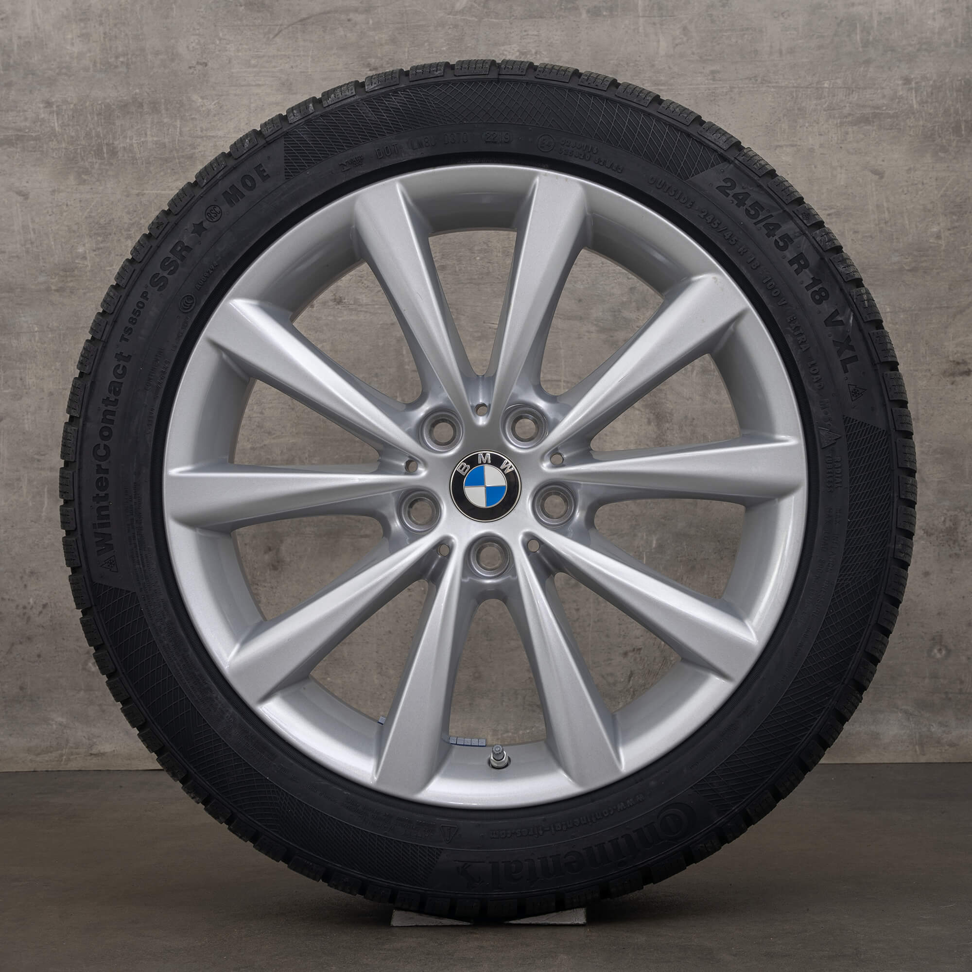 Originální zimni alu kola BMW řady 5 8 18palcová G30 G31 G14 G15 G16 styl ráfků 642 6867338 stříbrná