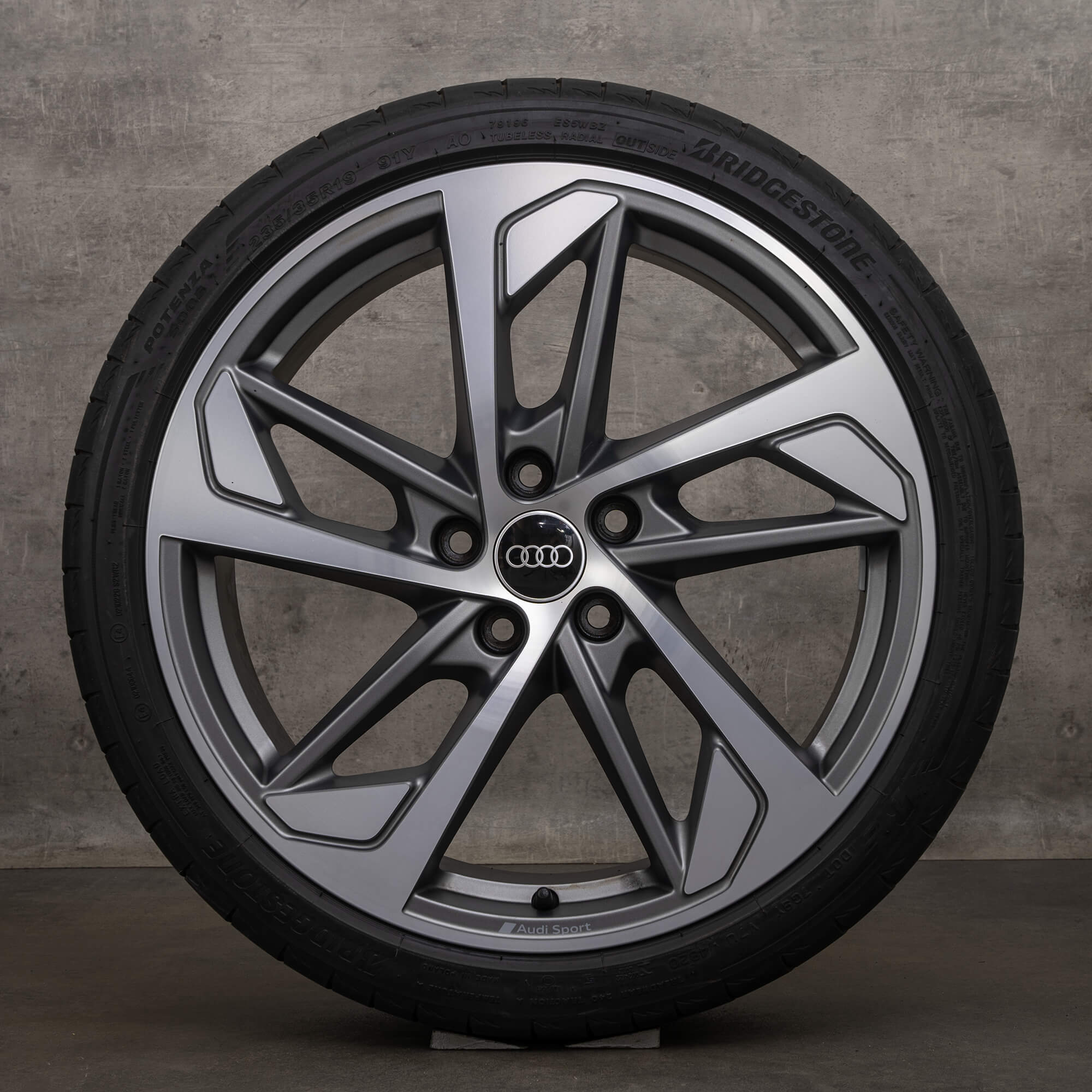 OEM Audi A3 S3 rims 19 inch 8Y summer wheels trapezoid 8Y0601025R titanium matt high gloss