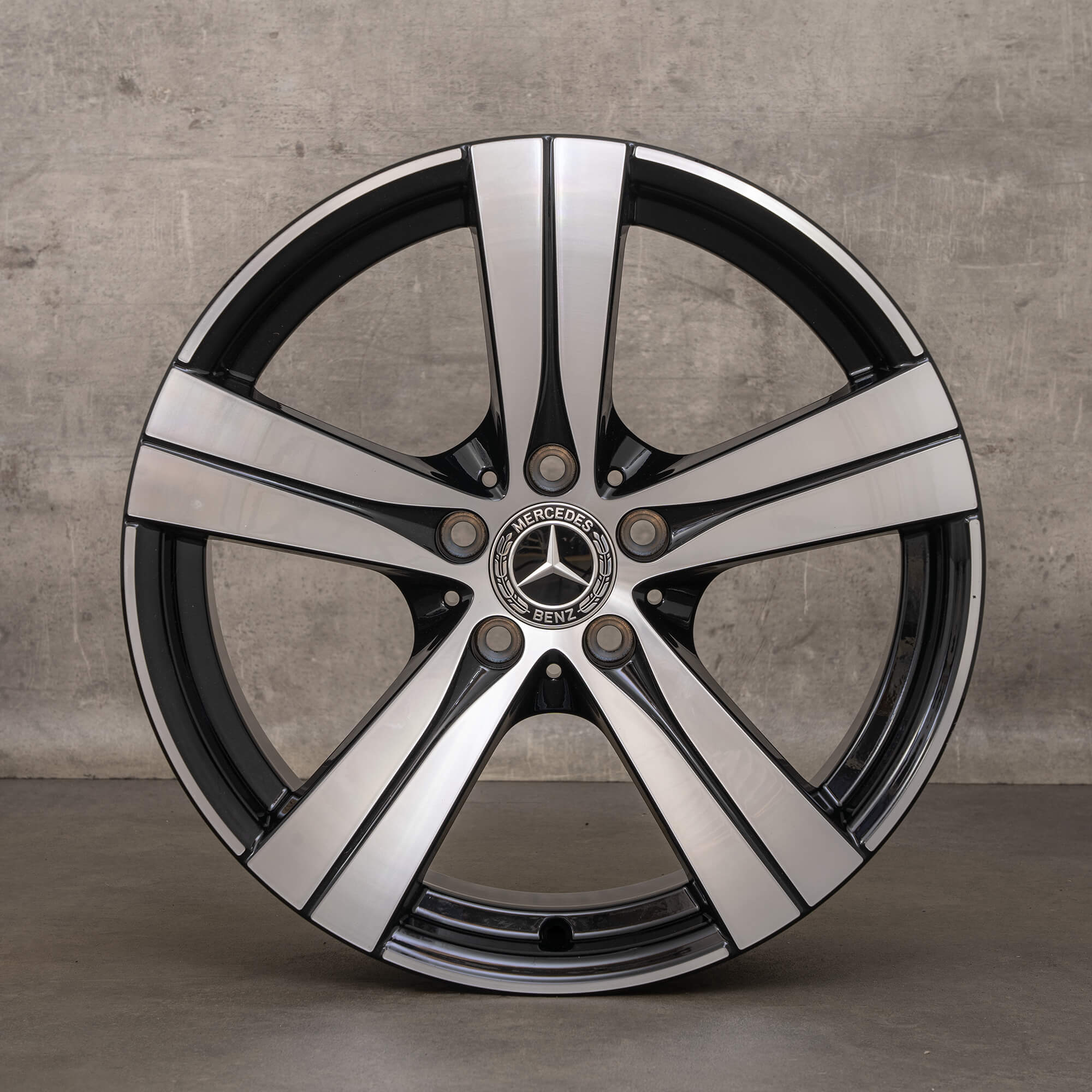 Originele Mercedes C-Klasse W206 S206 18 inch velgen A2064014700 zwart