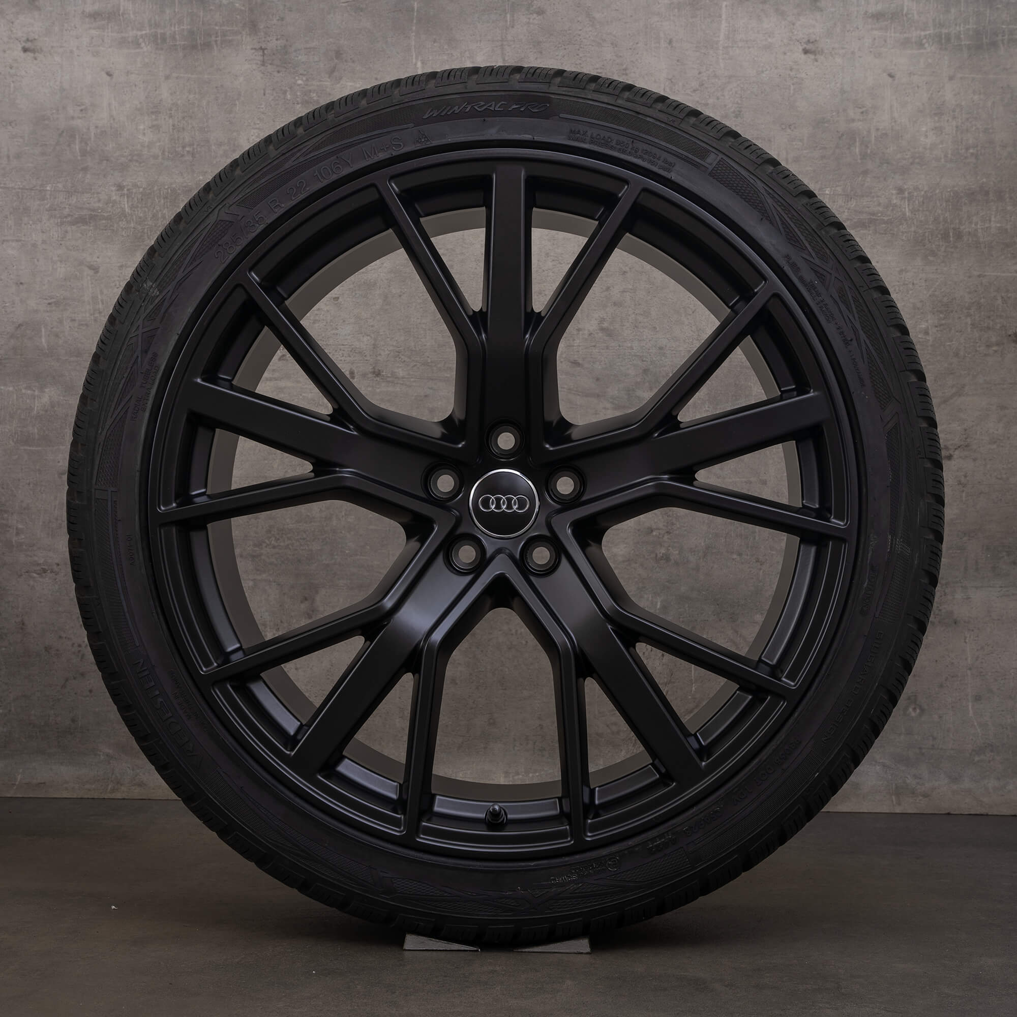 OEM Audi Q7 SQ7 rims 22 inch 4M winter tires 4M0601025CS black matt wheels