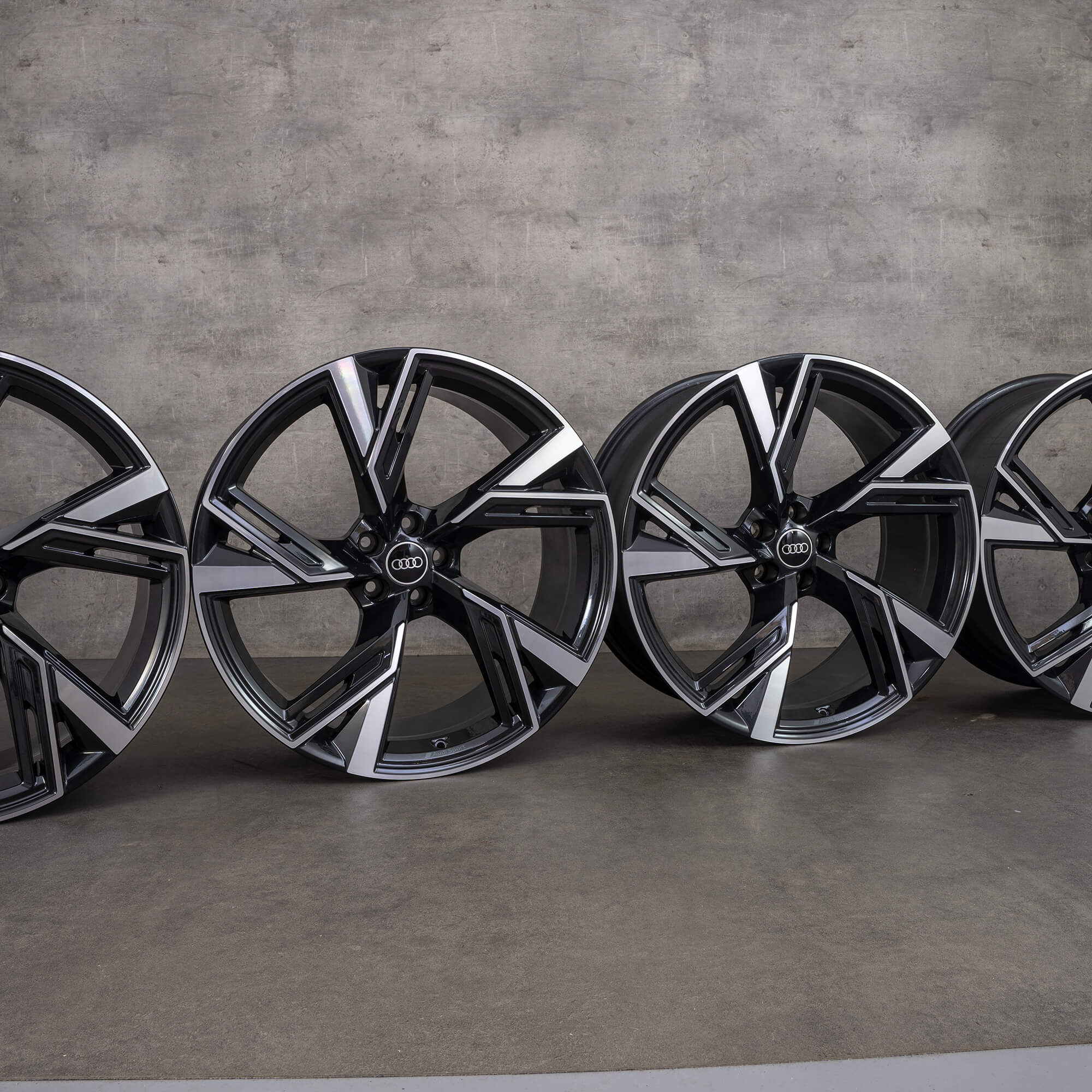 Audi 22 inch rims RS6 RS7 4K C8 alloy 4K0601025BL trapezoidal design