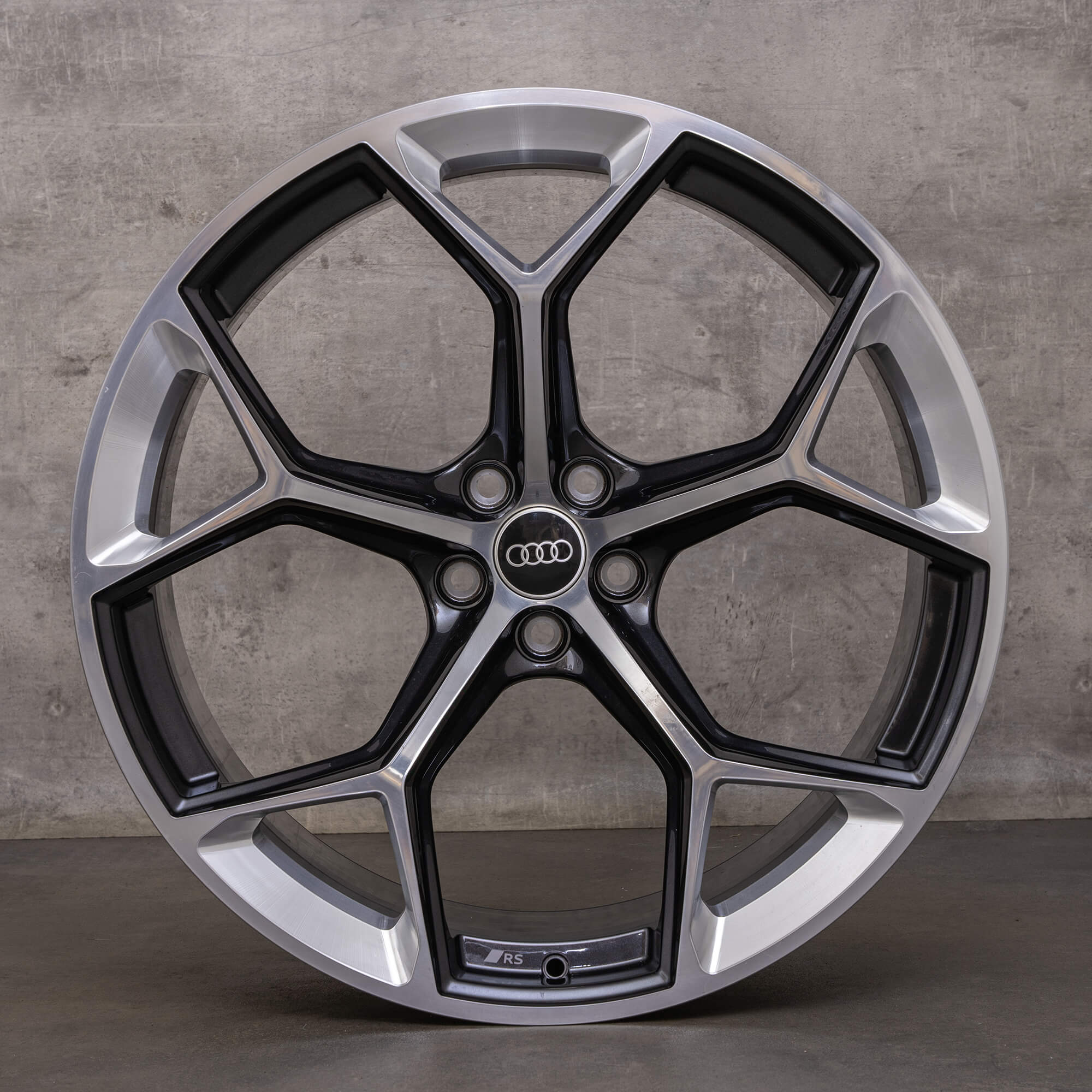 OEM Audi RS6 RS7 rims 22 inch 4K C8 Performance 4K0601025BN black glossy turned NEW