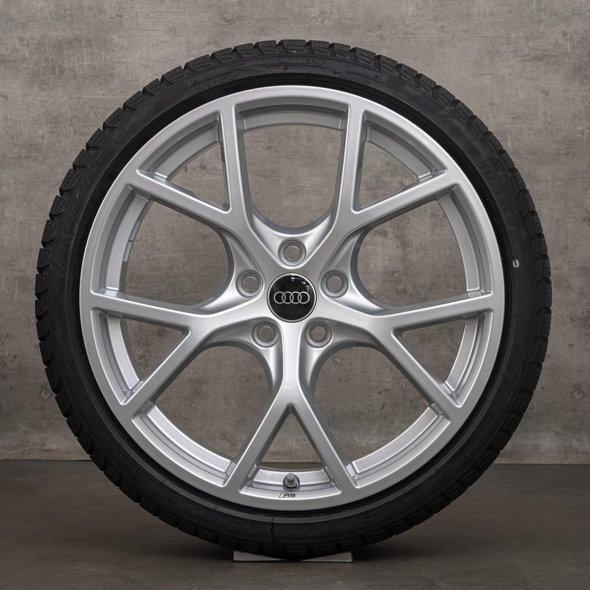 Originele Audi RS3 winterwielen 19 inch 8Y velgen 8Y0601025BT 8Y0601025BQ zilver