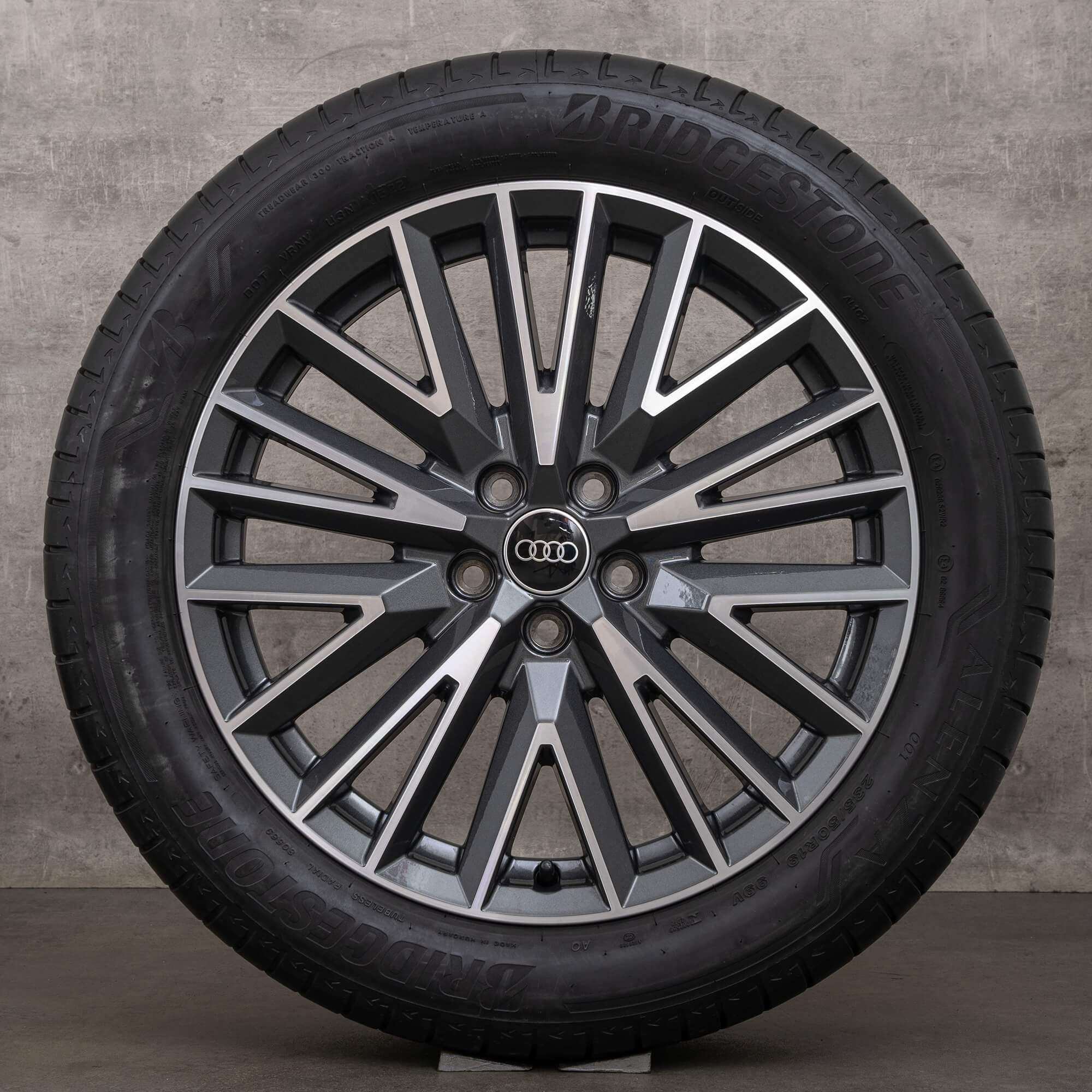 Audi Q3 F3 summer wheels 19 inch rims tires 83A601025L graphite gray