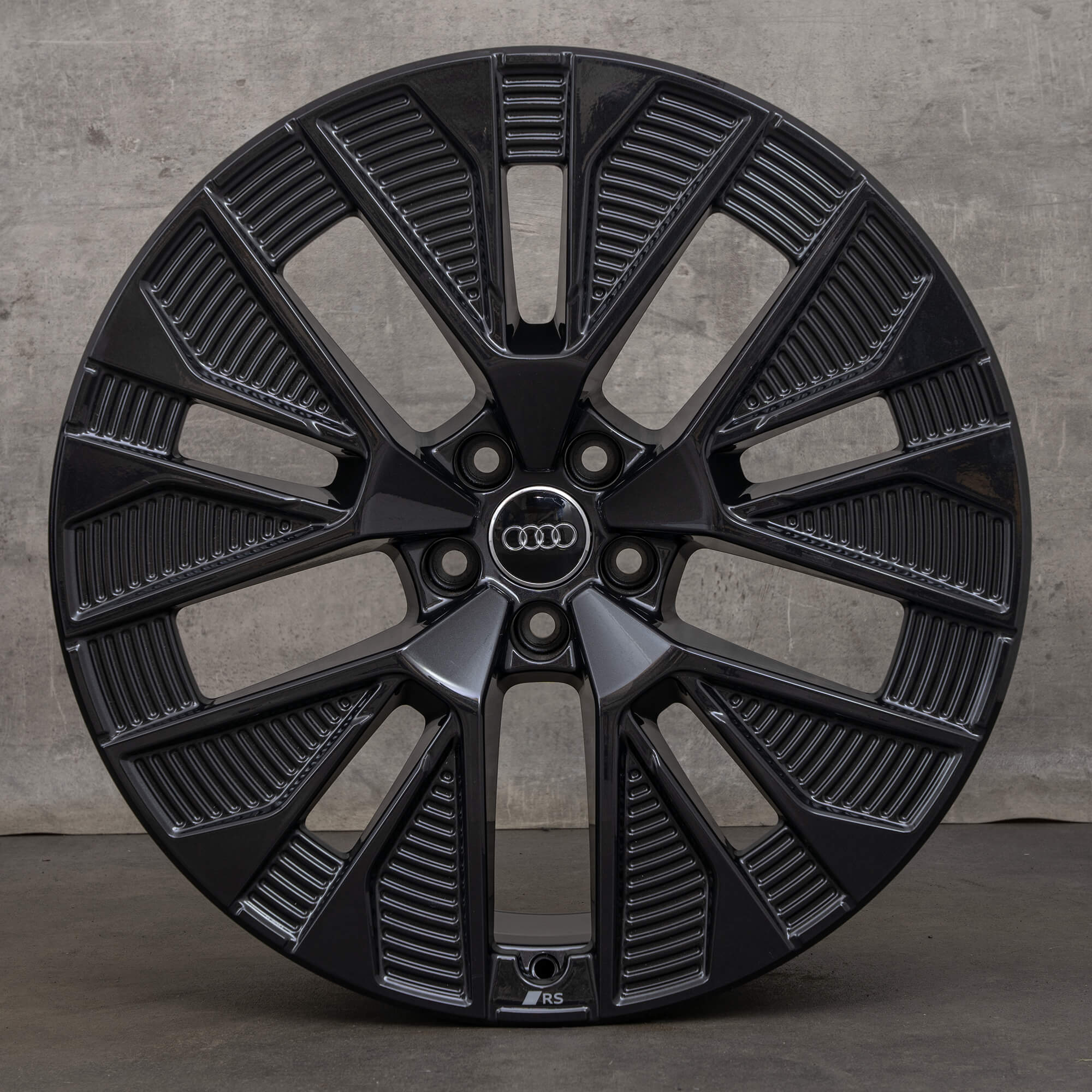 Audi Q8 e-tron & GE 21 inch rims 4KE601025BC