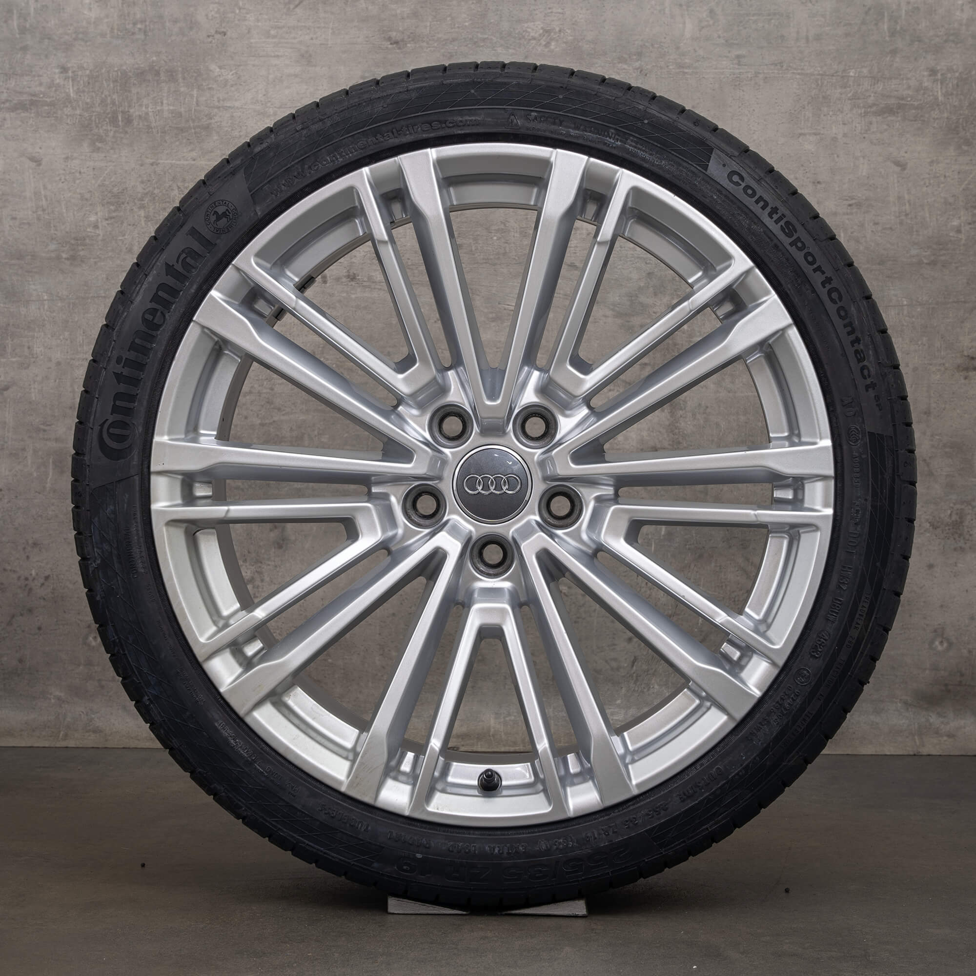 Originele Audi A5 S5 velgen 19 inch F5 8W B9 zomerbanden 8W0601025CC zilveren zomervelgen