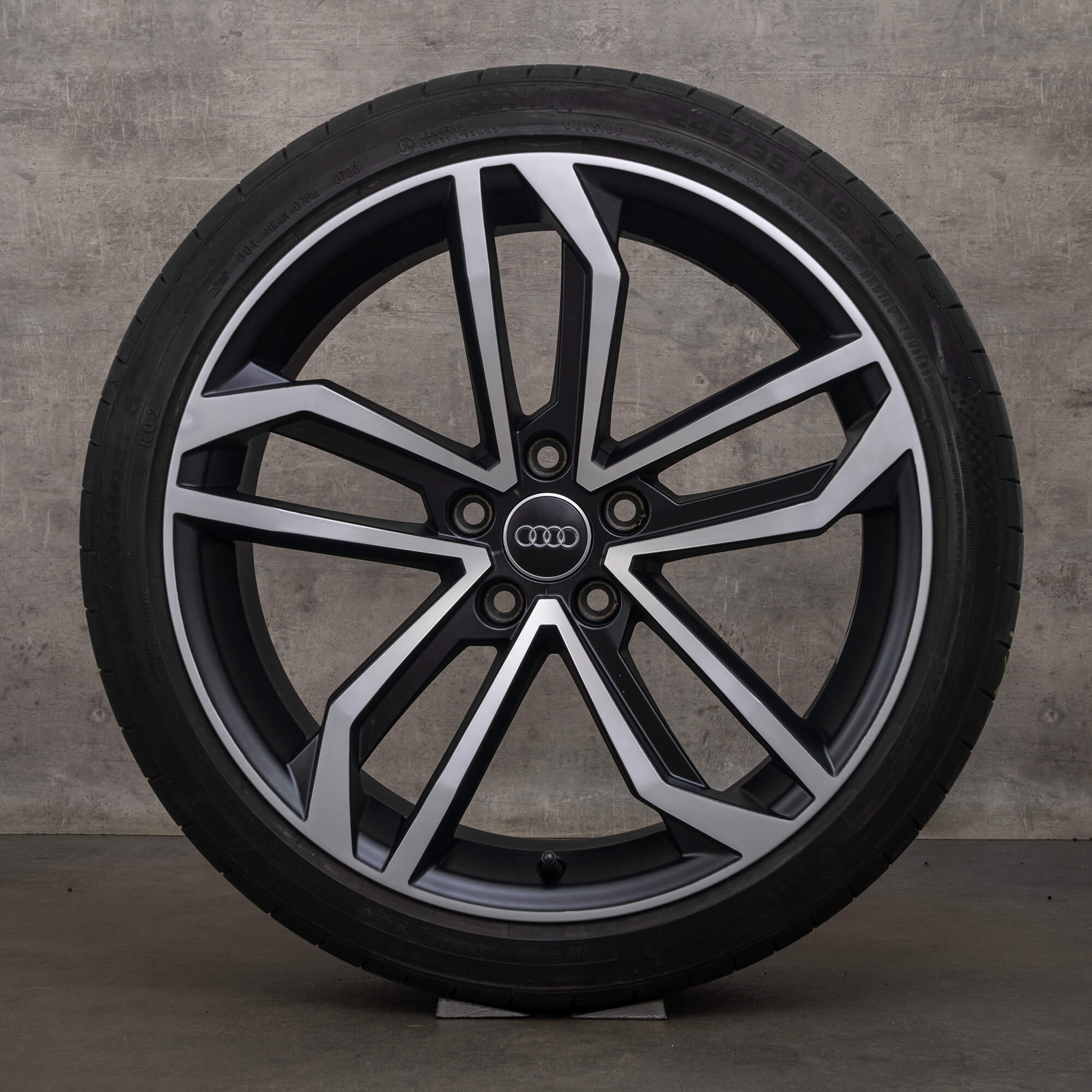 Jante originale Audi A4 S4 19 inch B9 8W roți de vară 8W0071499 Sidus negru mat lucios