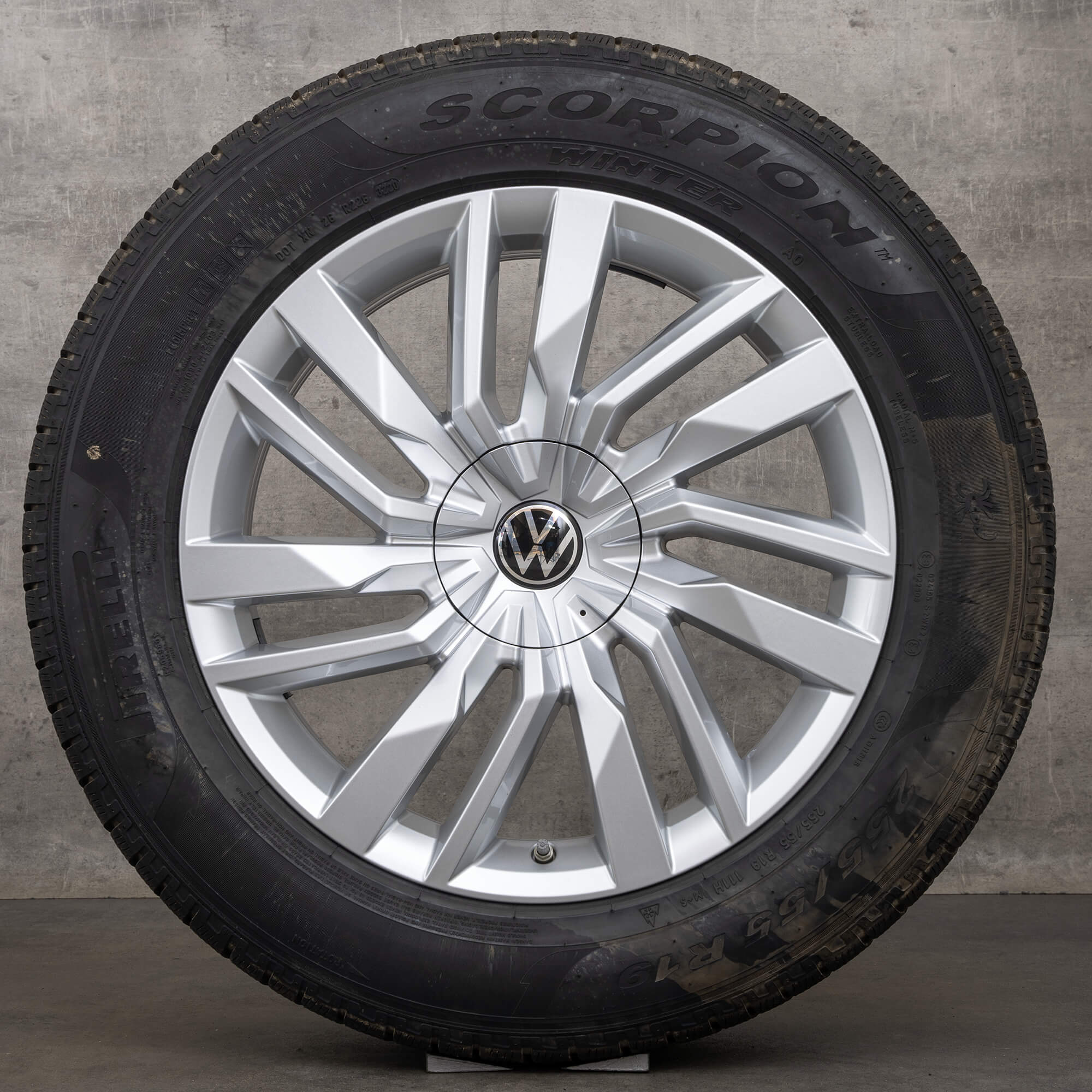 VW Touareg III CR winter wheels 19 inch rims tires Osorno 760601025E