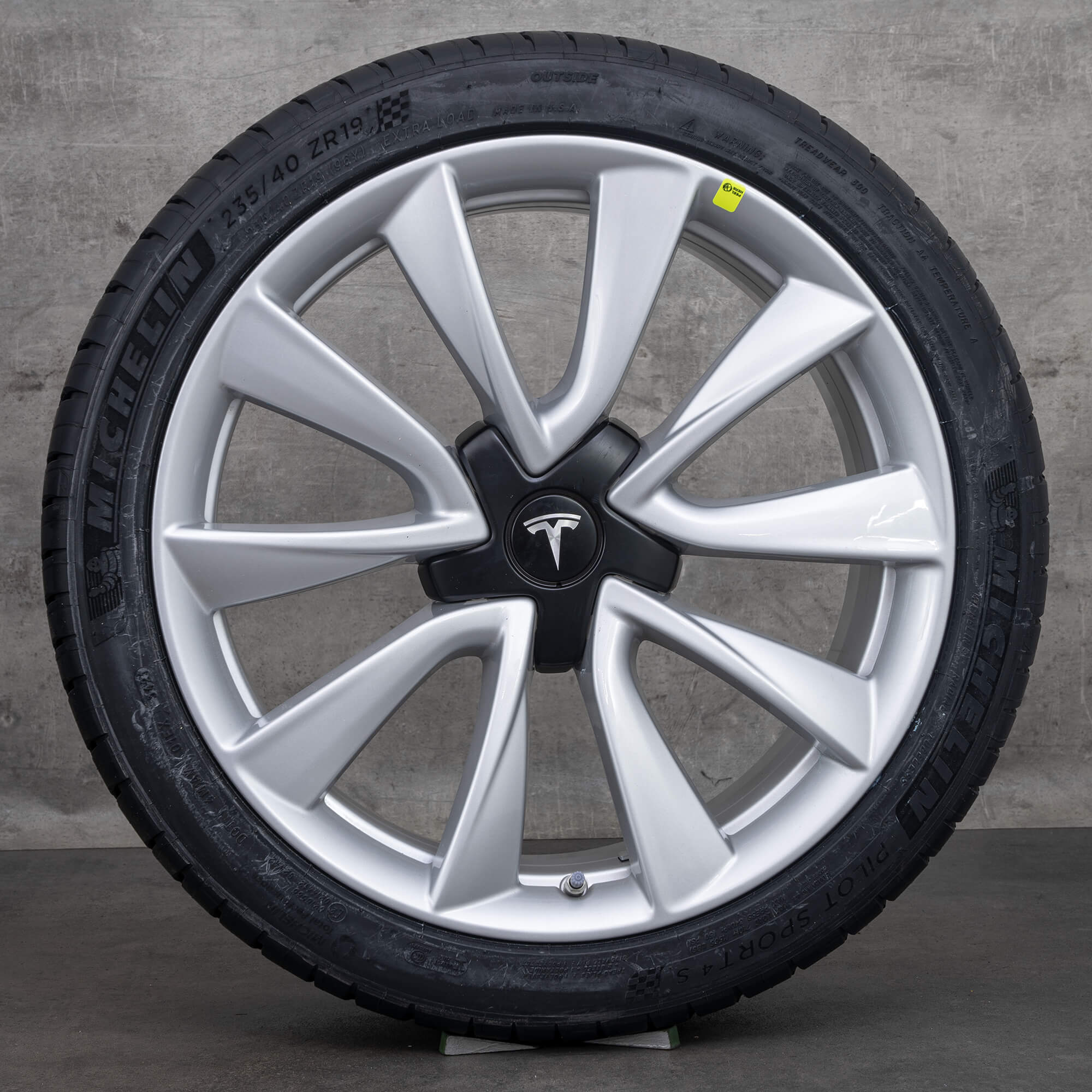 Rodas de verão Tesla Model 3 Performance pneus 19 polegadas aros 1044224-00-B