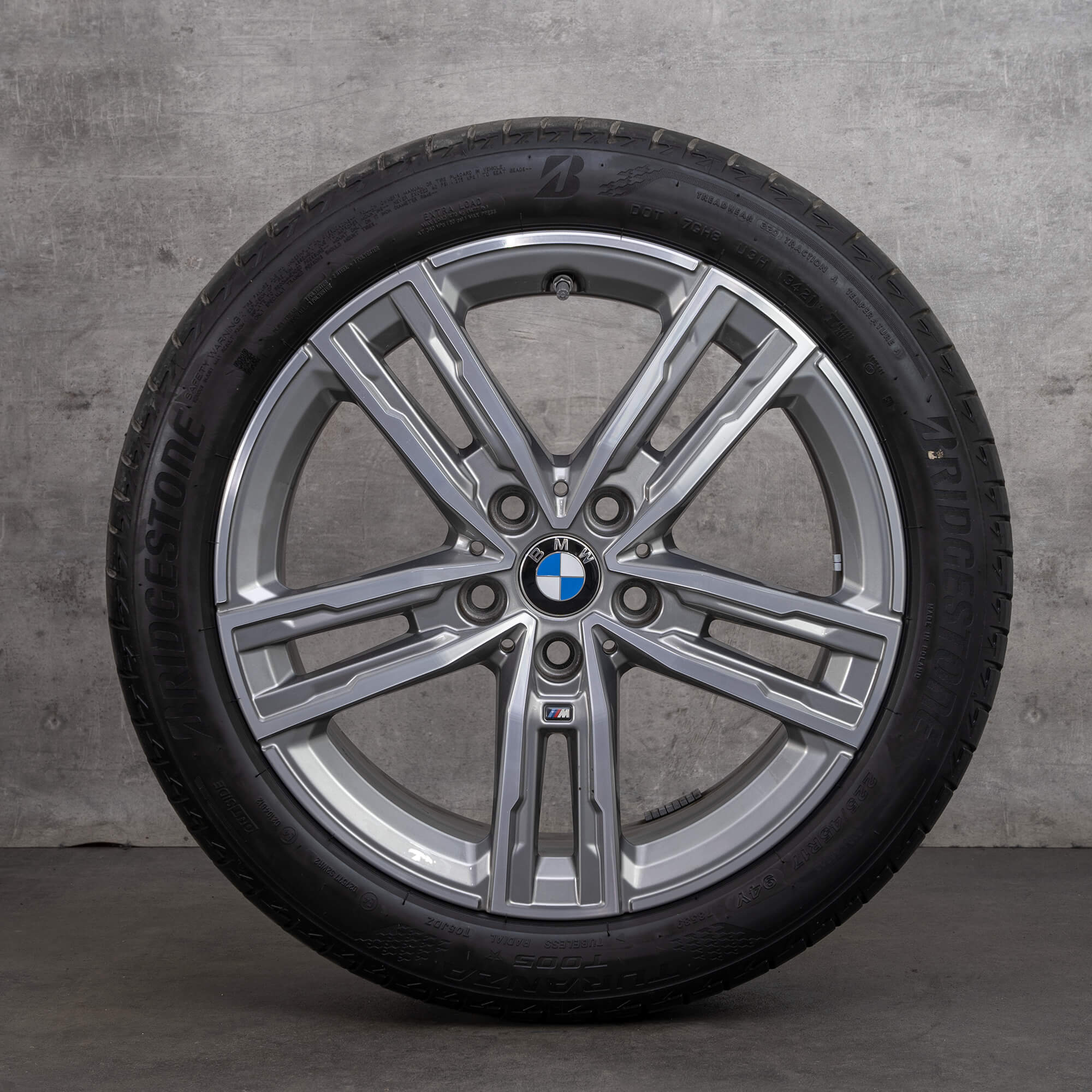 BMW 1er F40 2er F44 summer wheels 17 inch rims 550 M tires 8053523