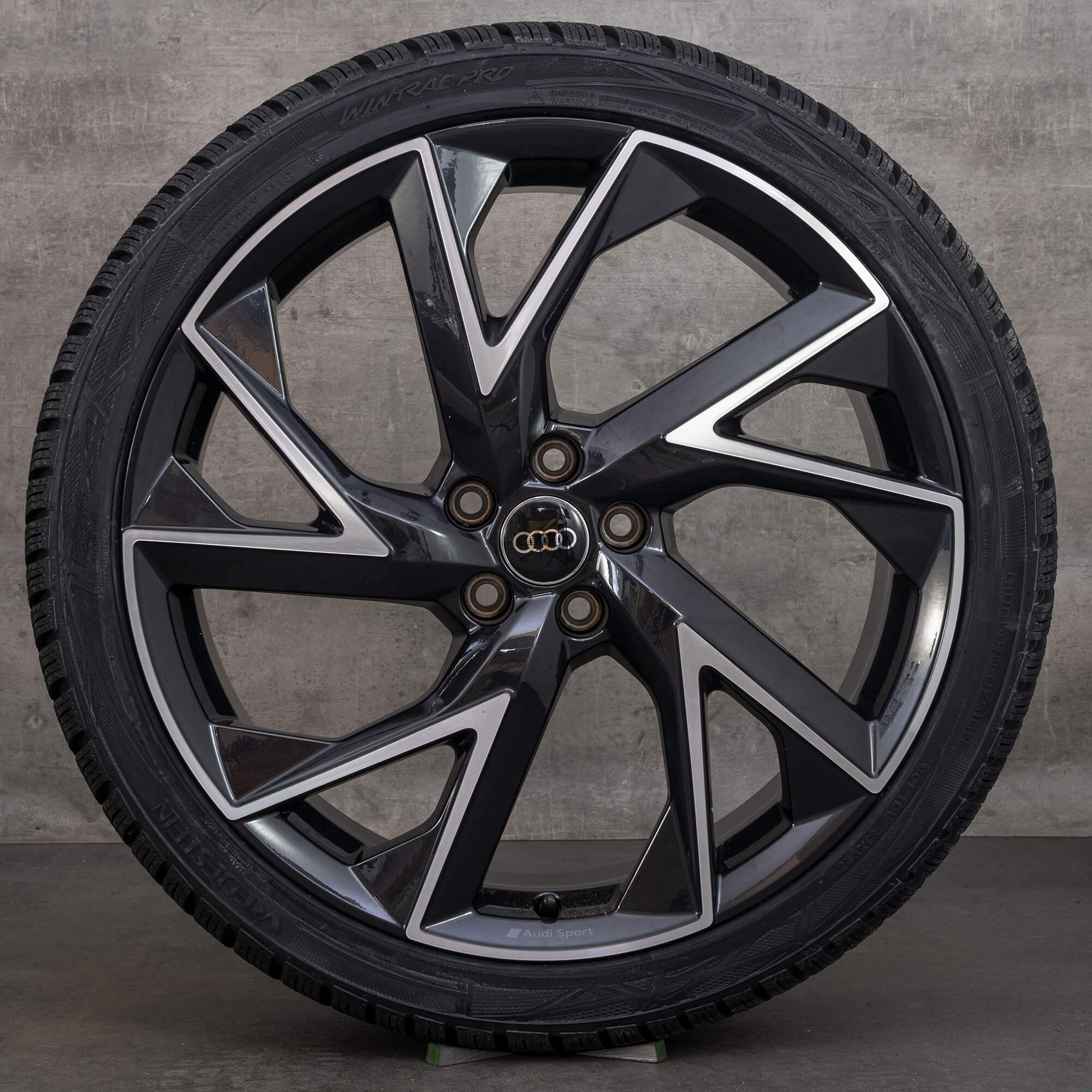 Audi 21 inch velgen RSQ3 F3 winterbanden wintervelgen 83A601025AE