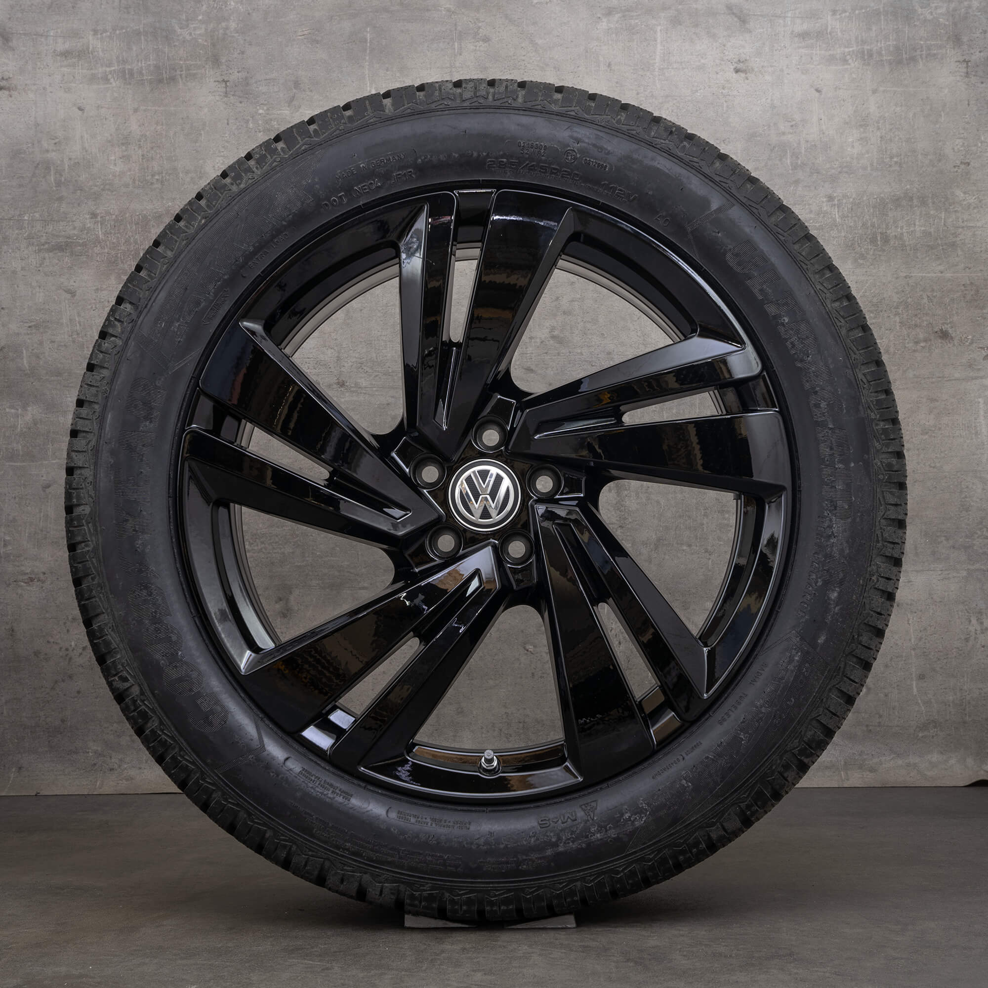 Rodas de inverno VW Touareg III CR pneus com jantes Nevada 20 polegadas