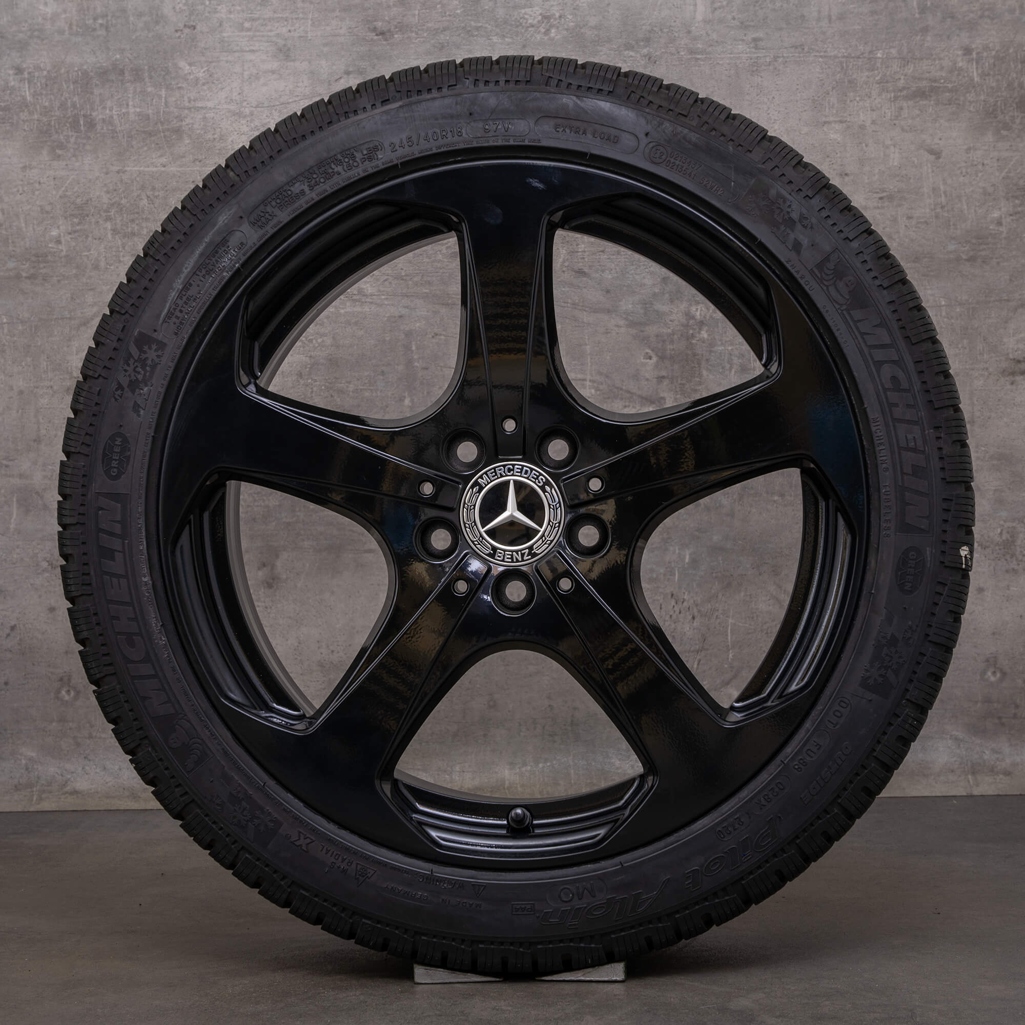 Originele Mercedes Benz C-Klasse winterwielen 18 inch W205 S205 A205 C205 velgen A2054014600 A2054014700 zwart satijn afwerking