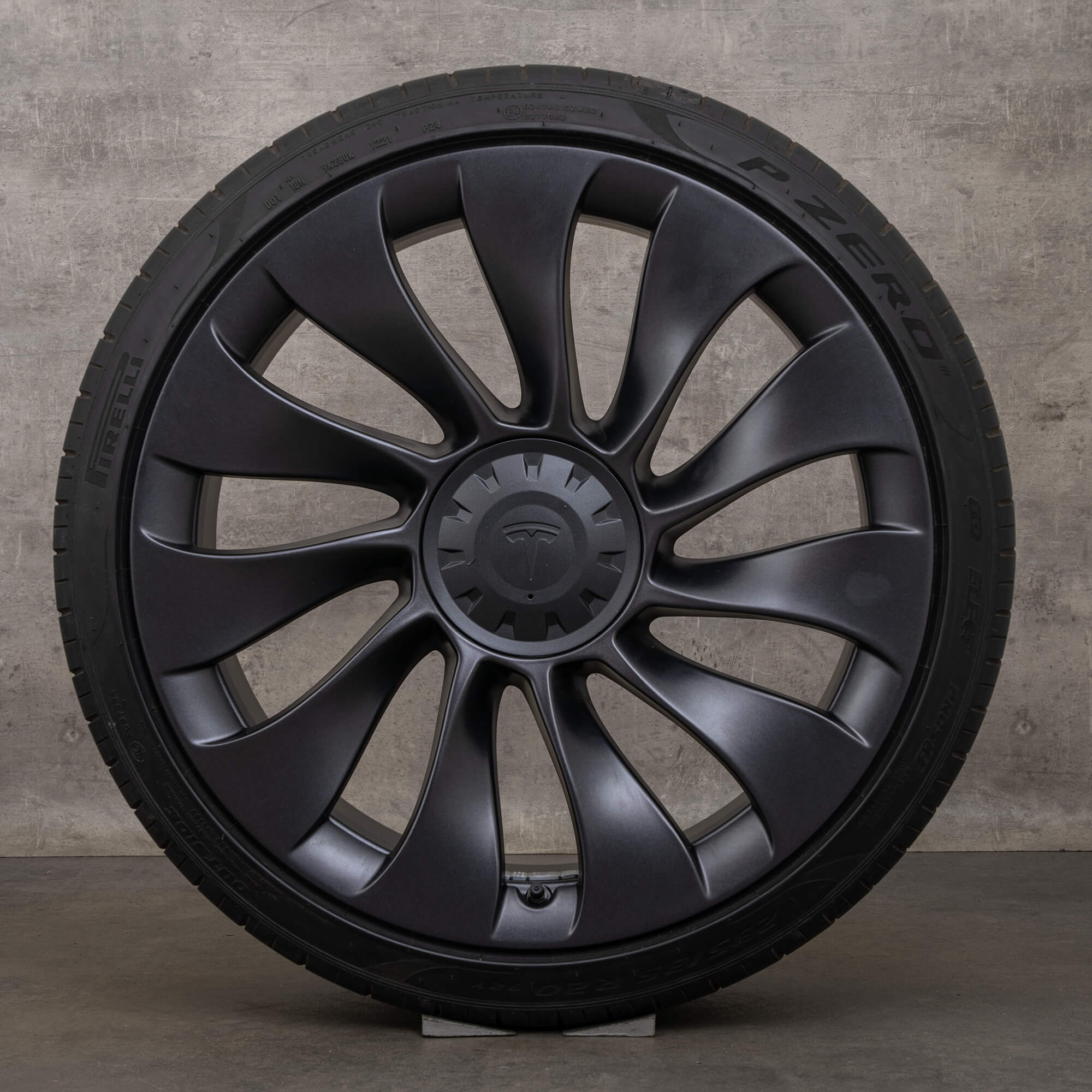 Tesla Model 3 summer wheels 20 inch rims tires 1044267-00-A