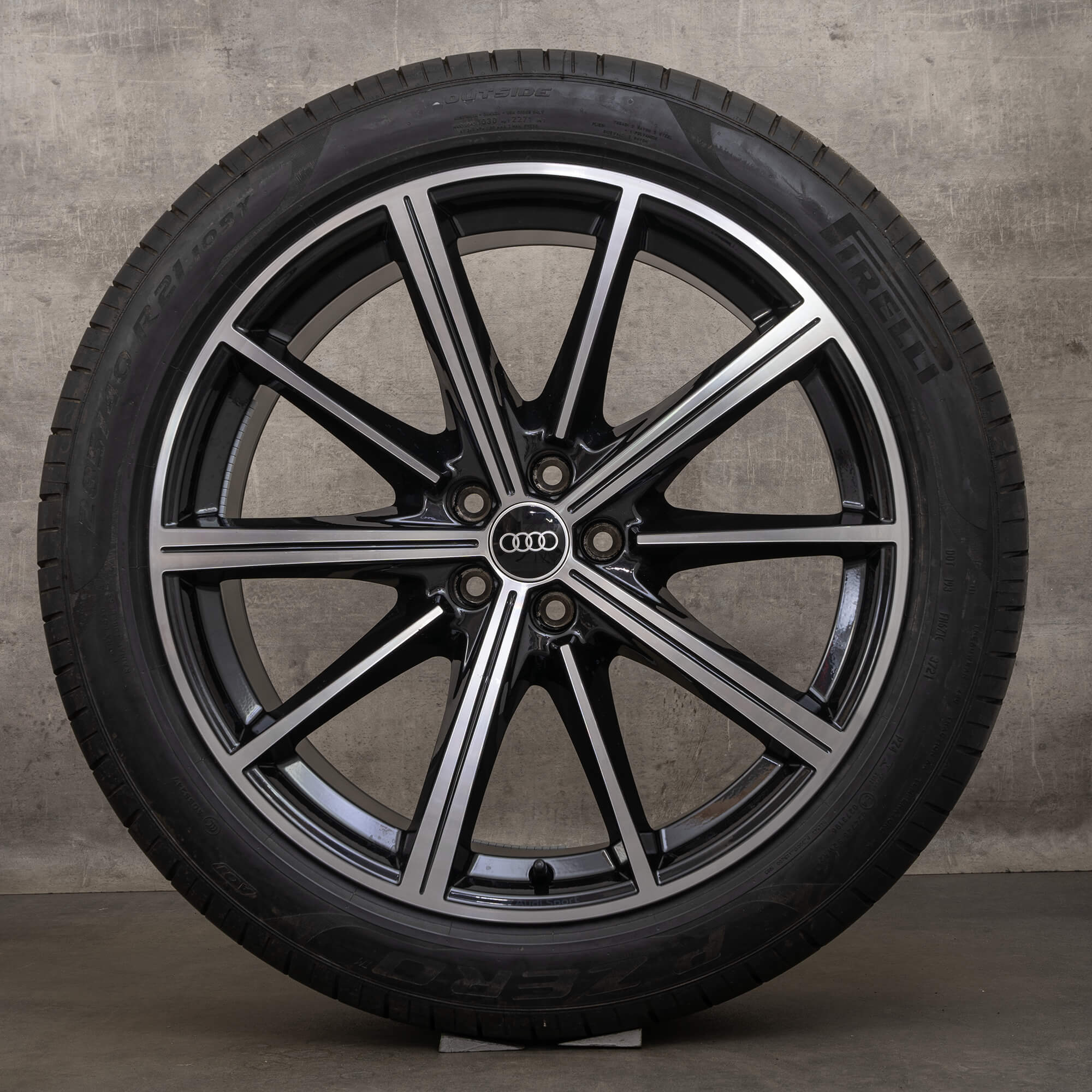 OEM Audi Q7 SQ7 4M 21 inch summer tires rims 4M0601025CC black