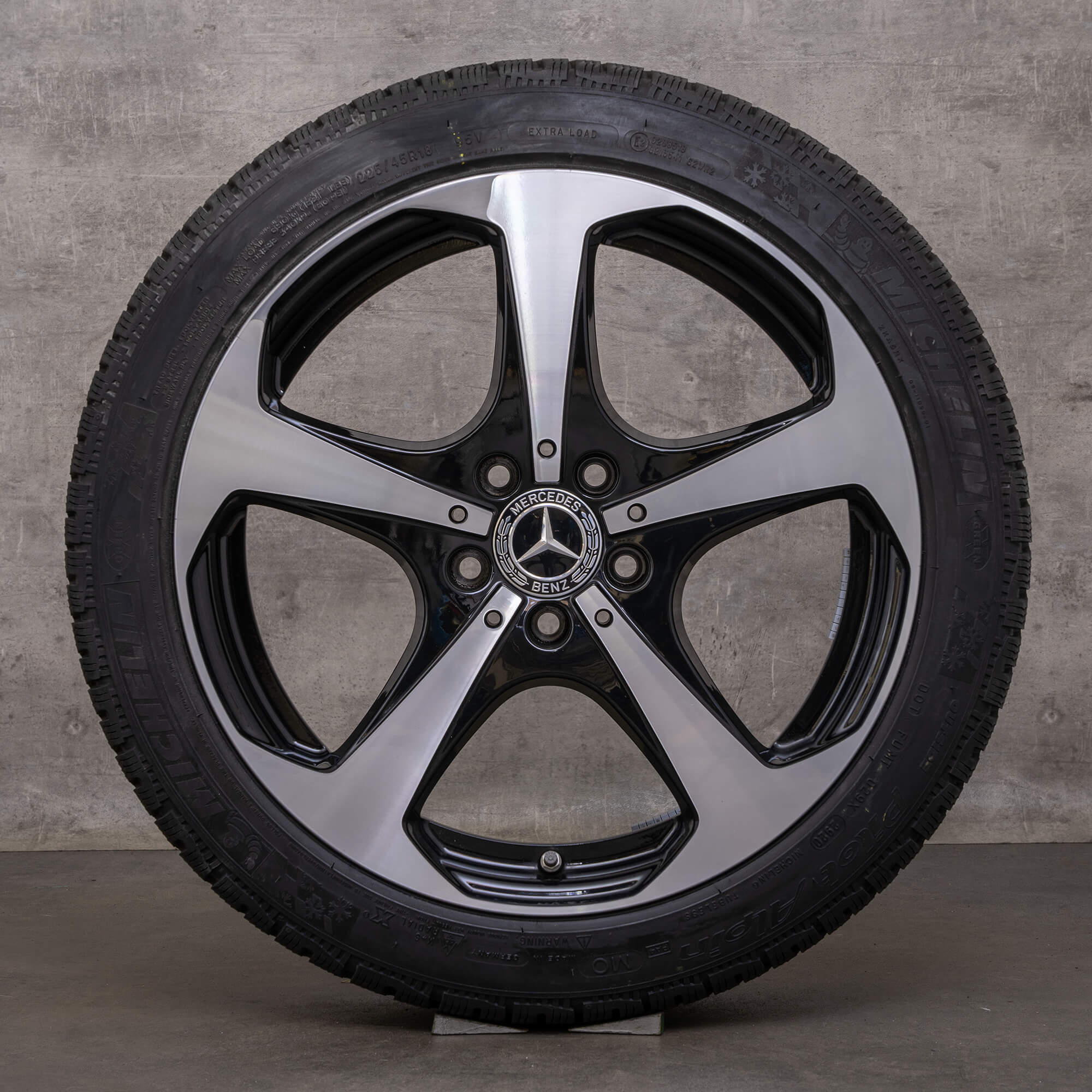 Originele Mercedes Benz C-klasse winterwielen 18 inch W205 S205 A205 C205 velgen A2054014600 A2054014700 zwart glanzend gedraaid