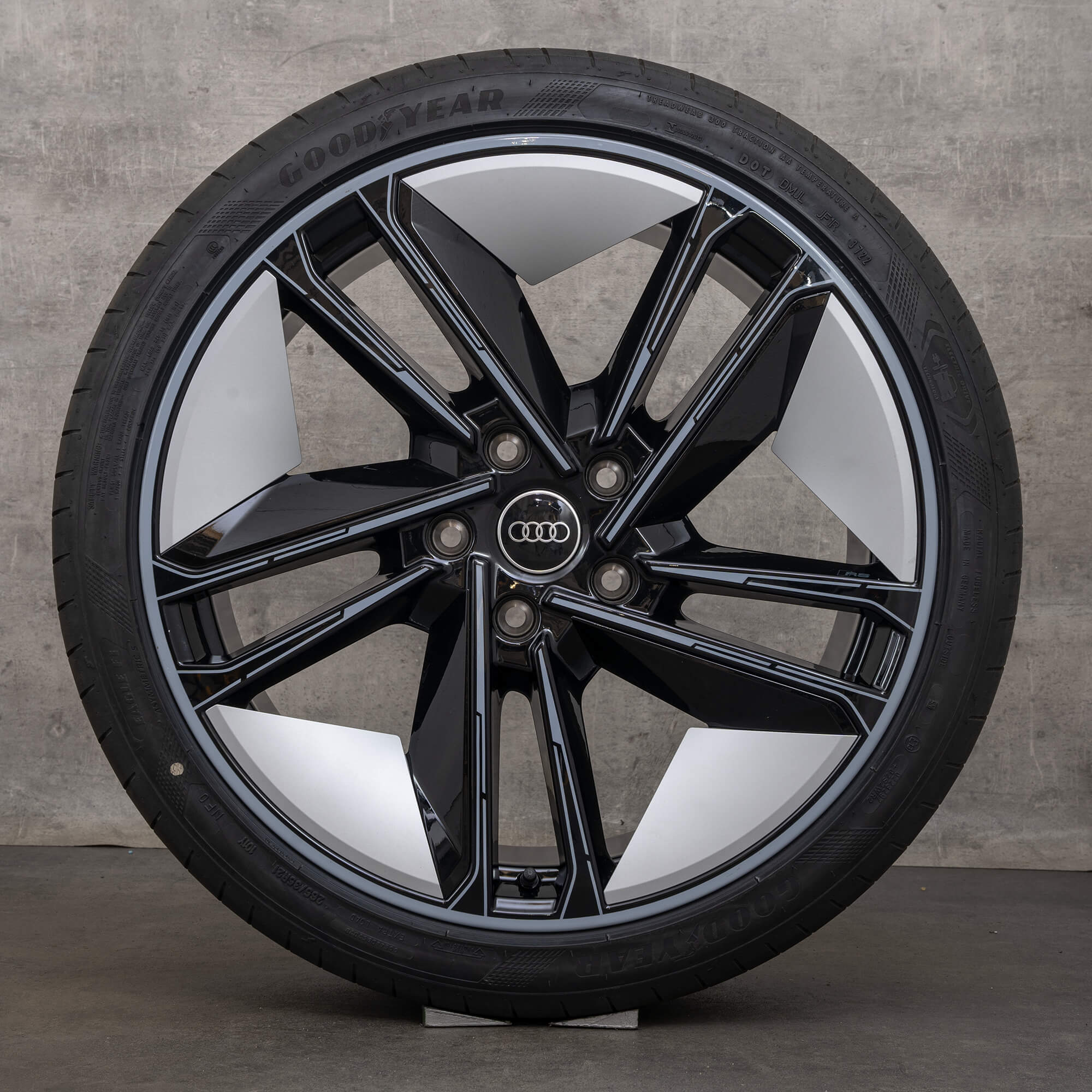 Audi e-tron GT RS Quattro 4J FW jante vara 21 inch anvelope 7 mm