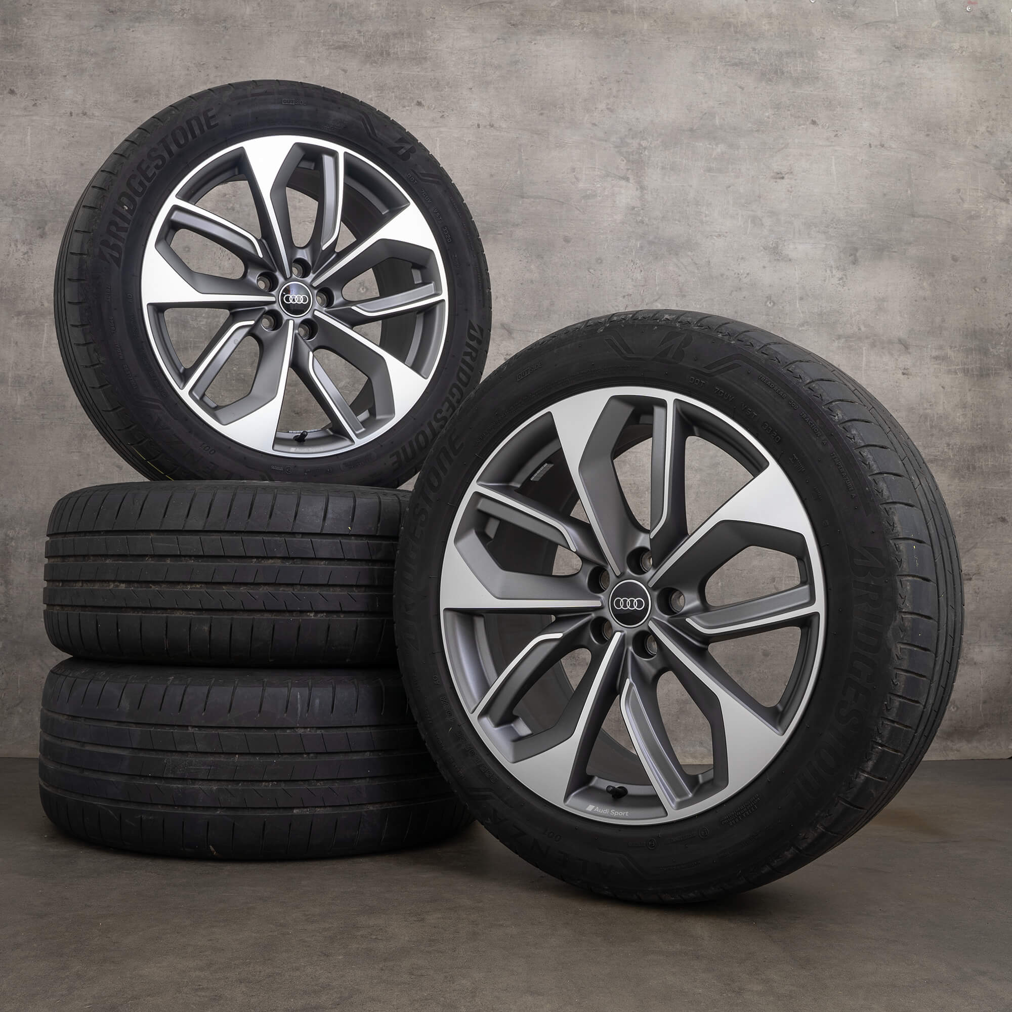 OEM Audi e-tron GE Sportback 20 inch rims winter tires 4KE601025 titanium matt high-sheen