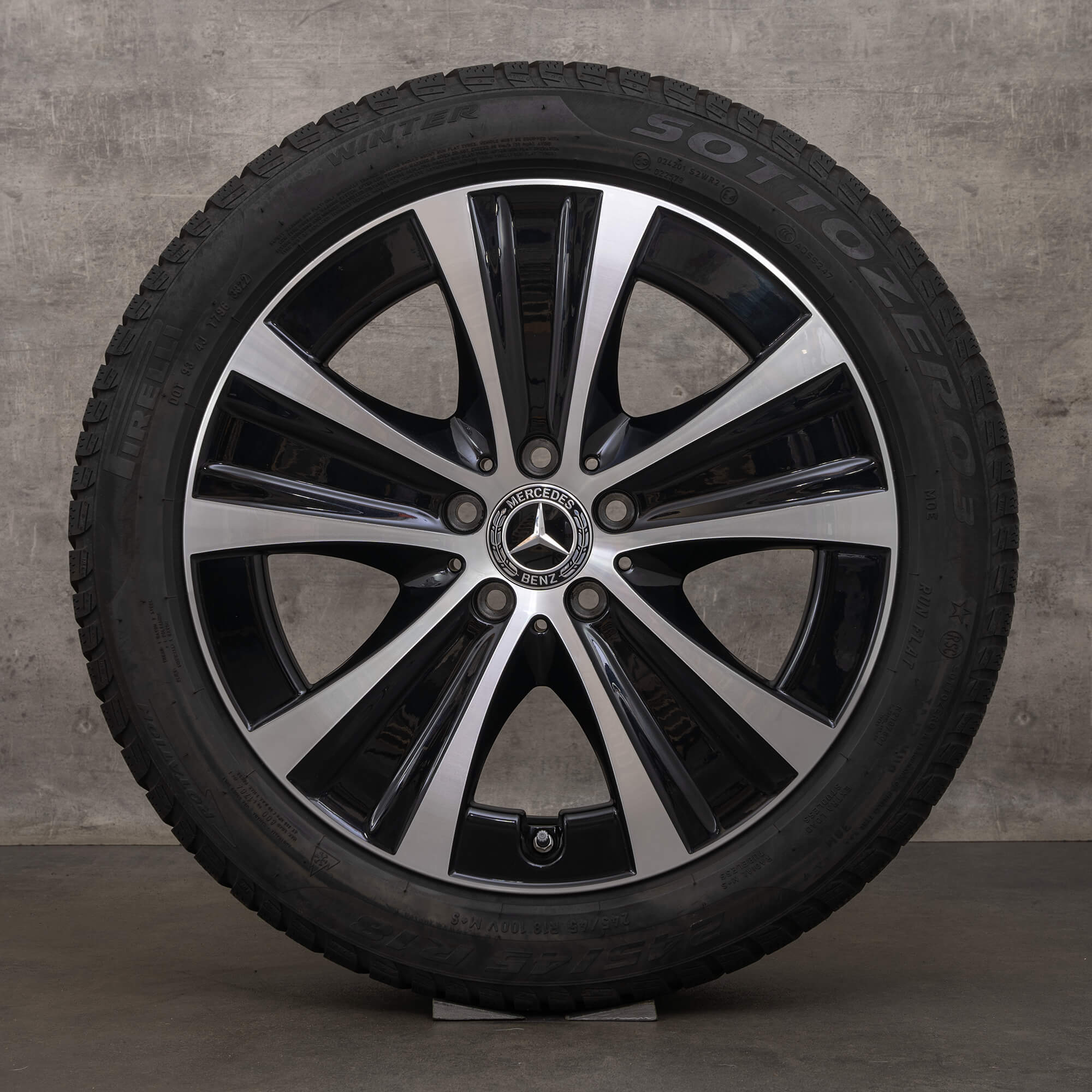 Jante de iarnă Mercedes Benz Clasa E 18 inch W213 S213 C238 A238 jante anvelope A2134013700 negru lucios