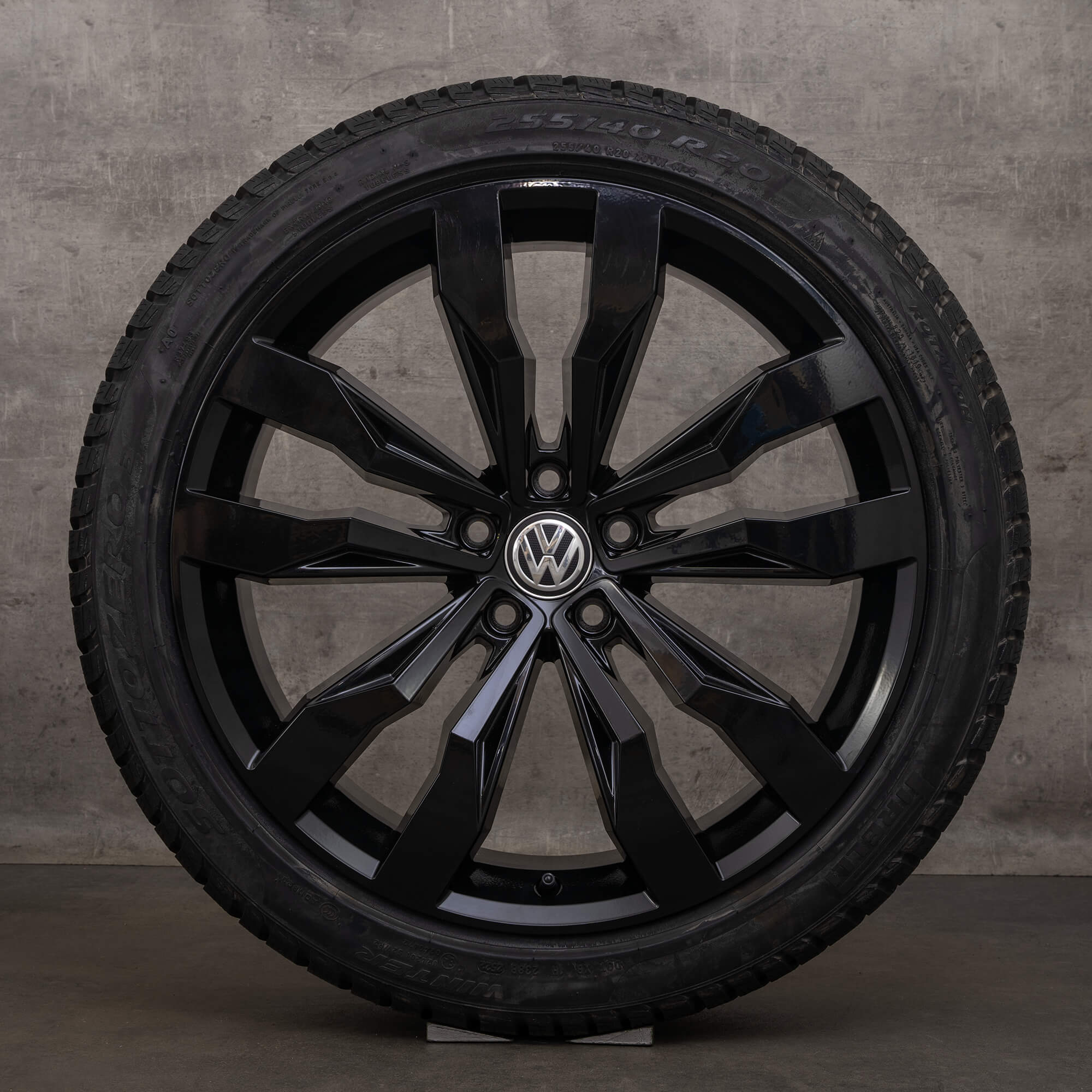 Jante originale VW Tiguan II 20 inch 5NA 5N anvelope de iarna 5NA601025G Suzuka