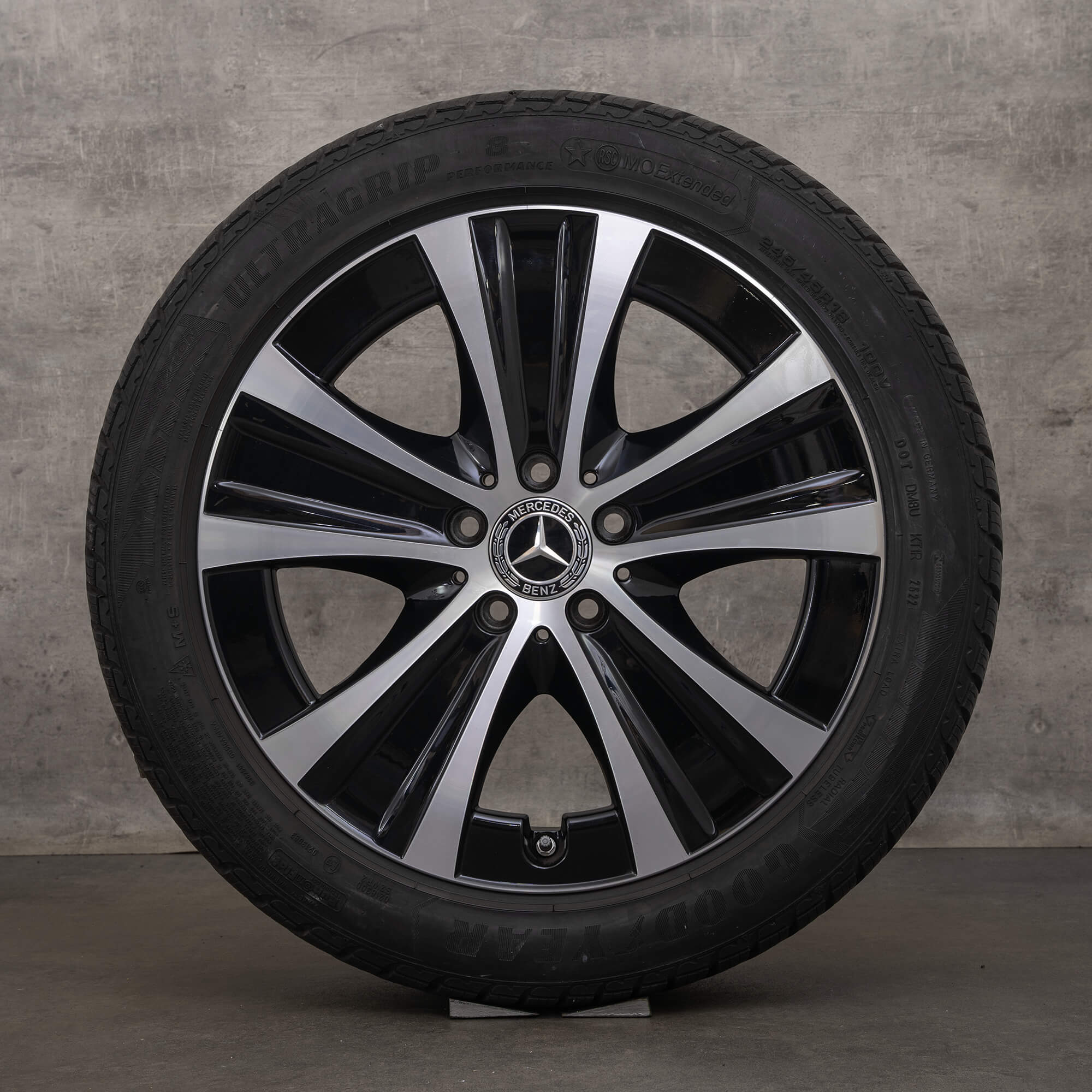 Originele Mercedes Benz E Klasse winterwielen 18 inch W213 S213 C238 A238 velgen A2134013700 zwart