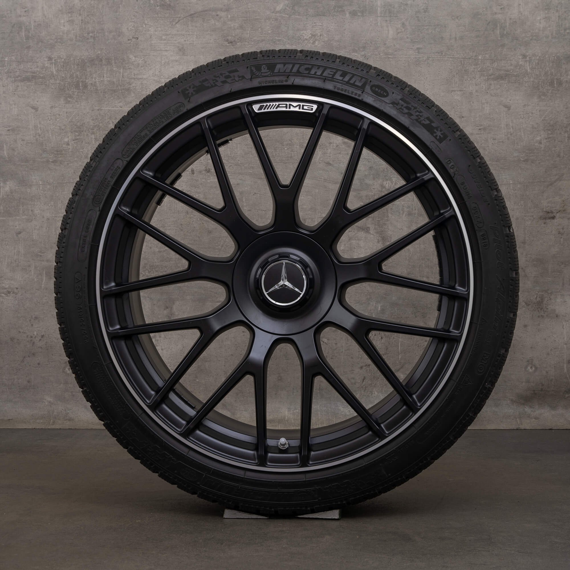 Llantas originales AMG Mercedes Benz C63 S 19 20 pulgadas C205 A205 neumáticos de invierno A2054015900 A2054016100 ruedas negras mate