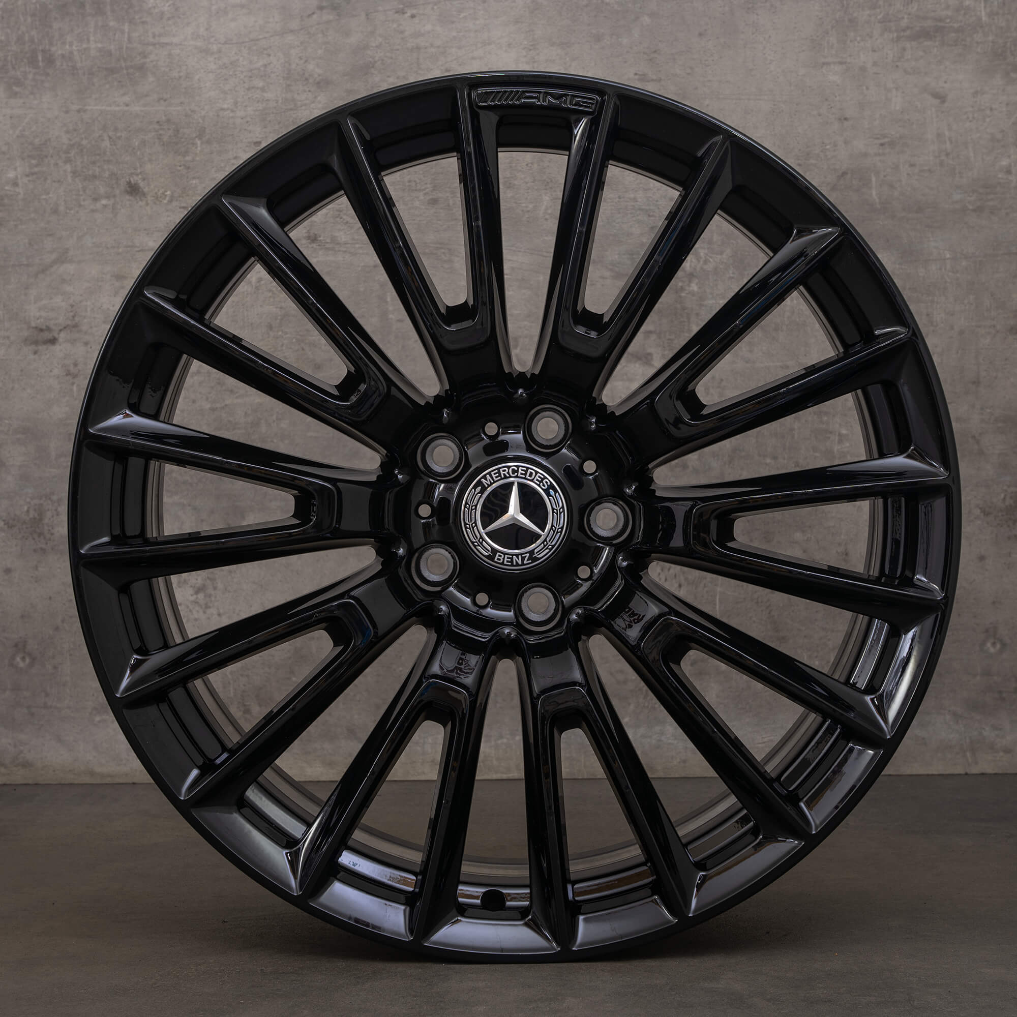 Originální AMG Mercedes G Class 63 ráfky 22" W465 W463 A4654011000 černé vysoce