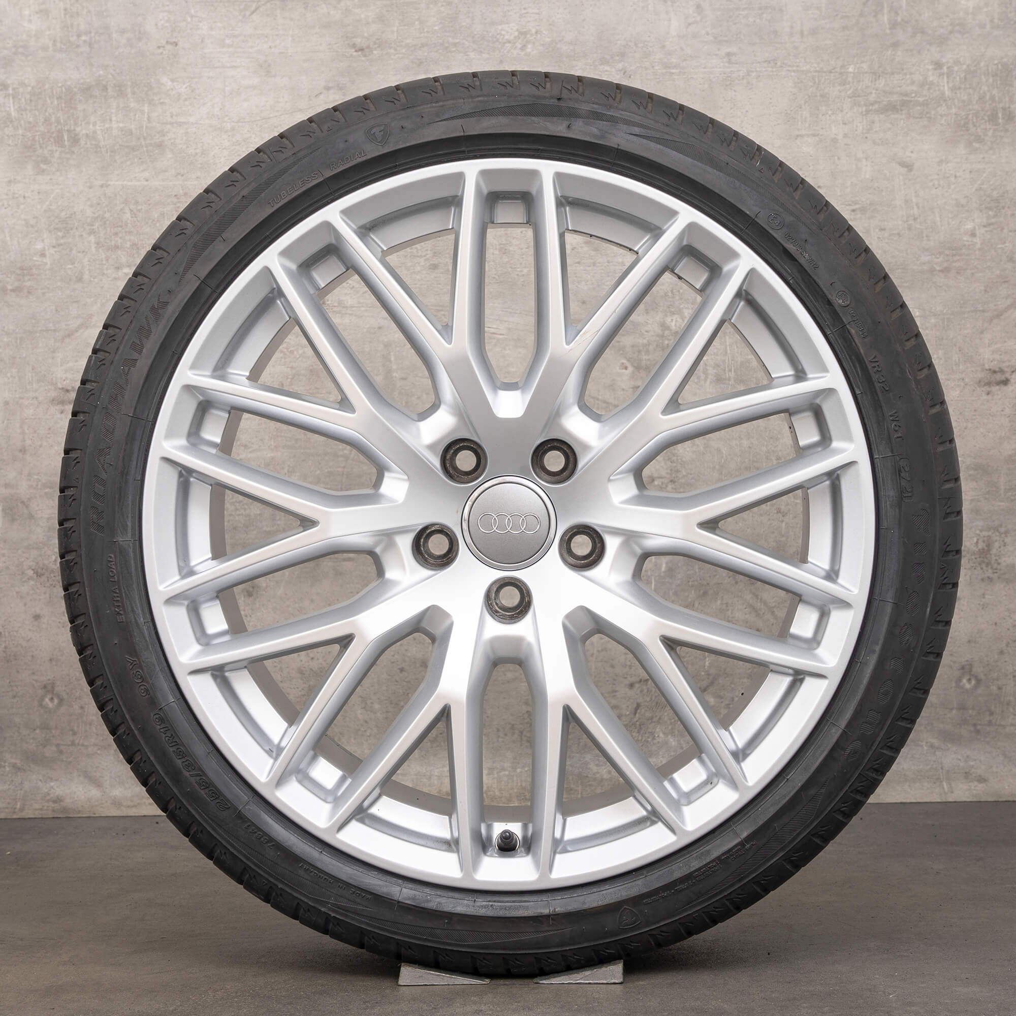 Audi A5 S5 B8 8T 8F summer tires wheels 19 inch rims 8T0601025DC