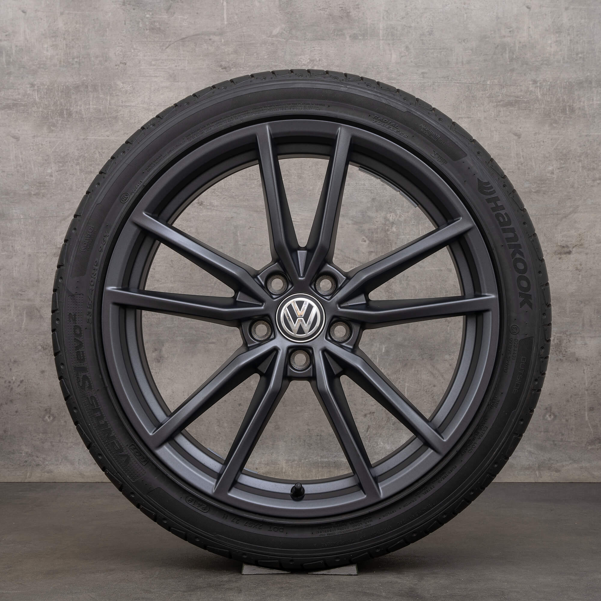 VW Passat 3G B8 summer wheels 19 inch Pretoria rims tires 3G0601025BH