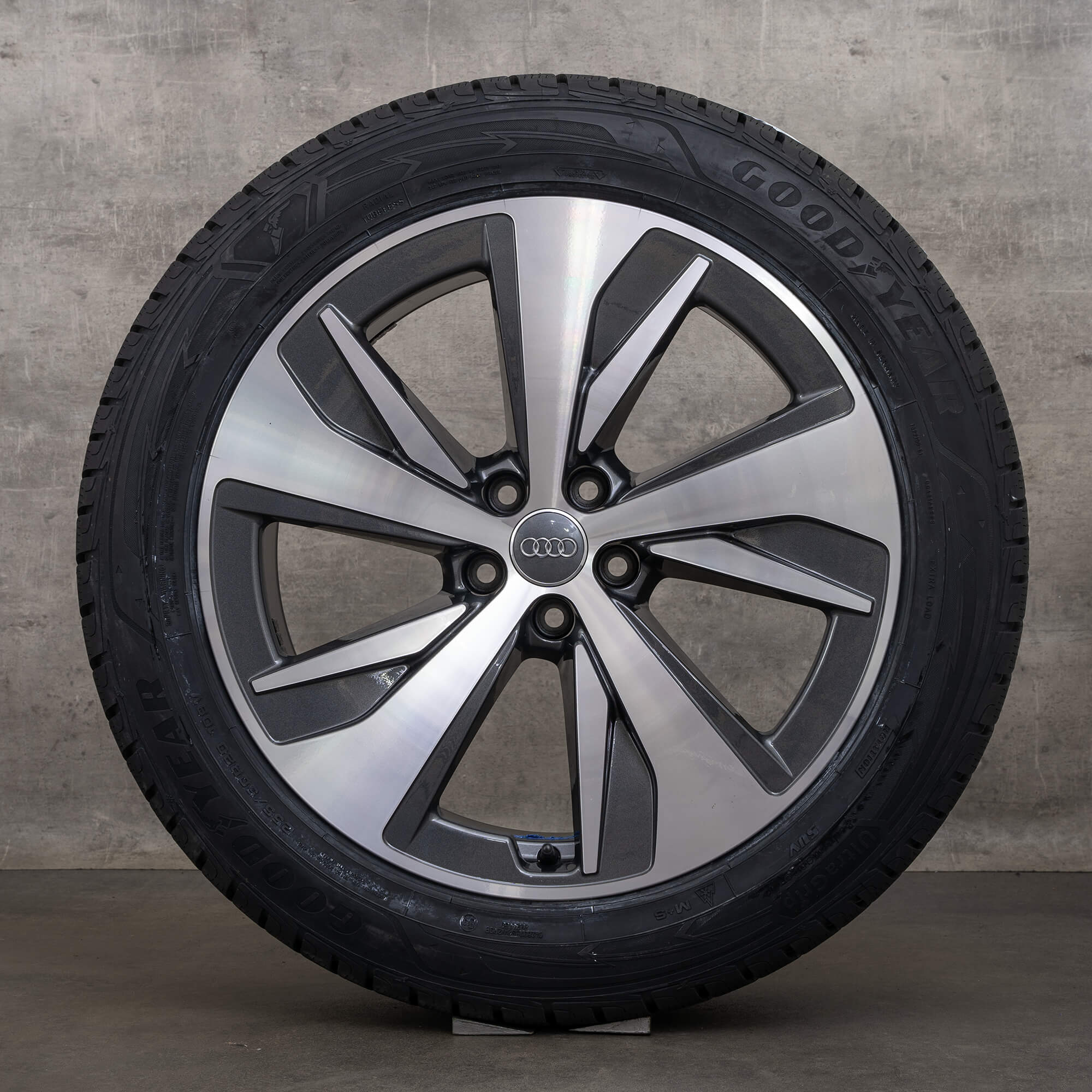 OEM Audi e-tron Q8 winter wheels 20 inch GE 4KE rims anthracite high gloss 4KE601025AF